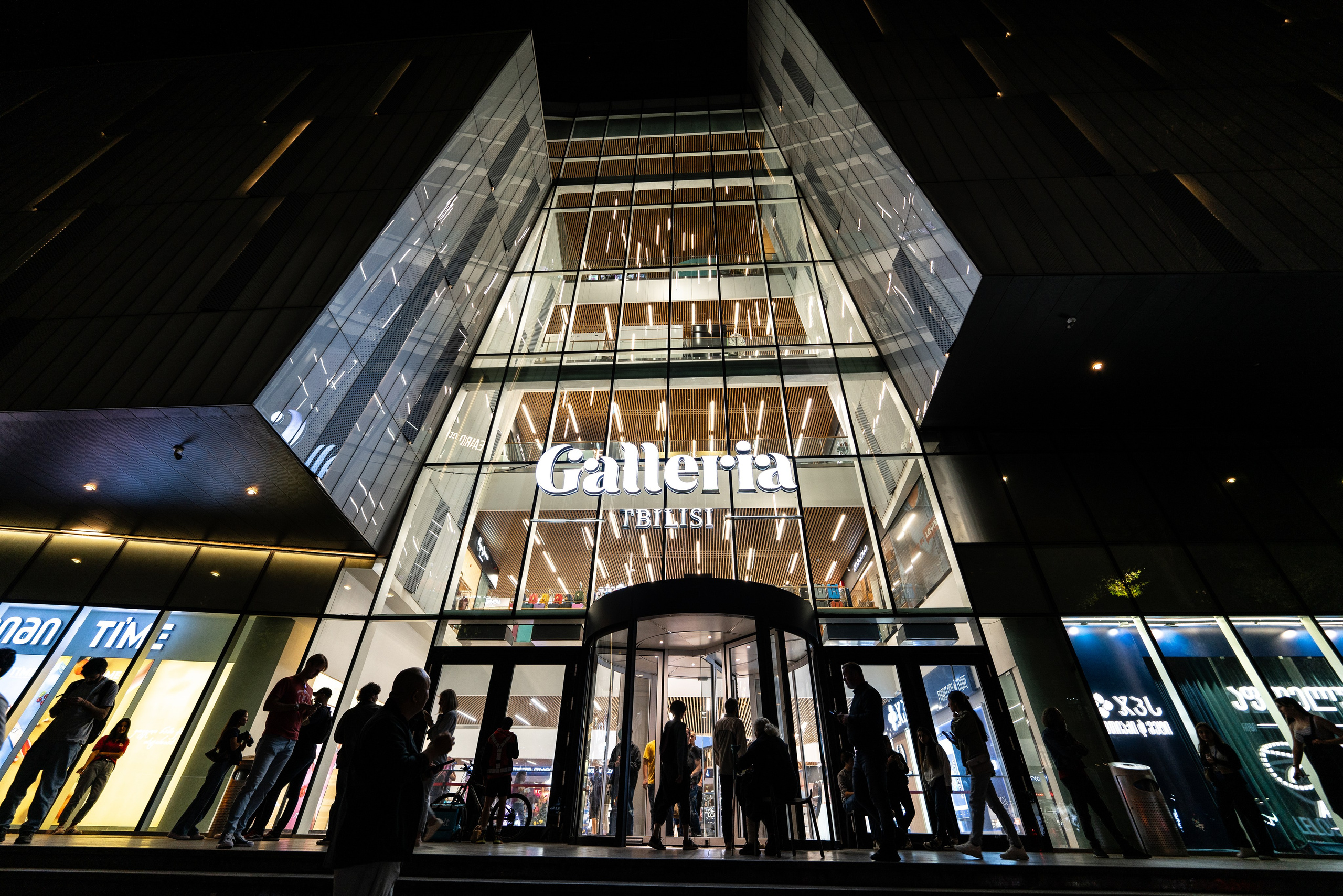 ТБИЛИСИ. ПОБУДЬ ЗДЕСЬ И ЦЕЛЕЕ БУДЕТ ЭТОТ МИР