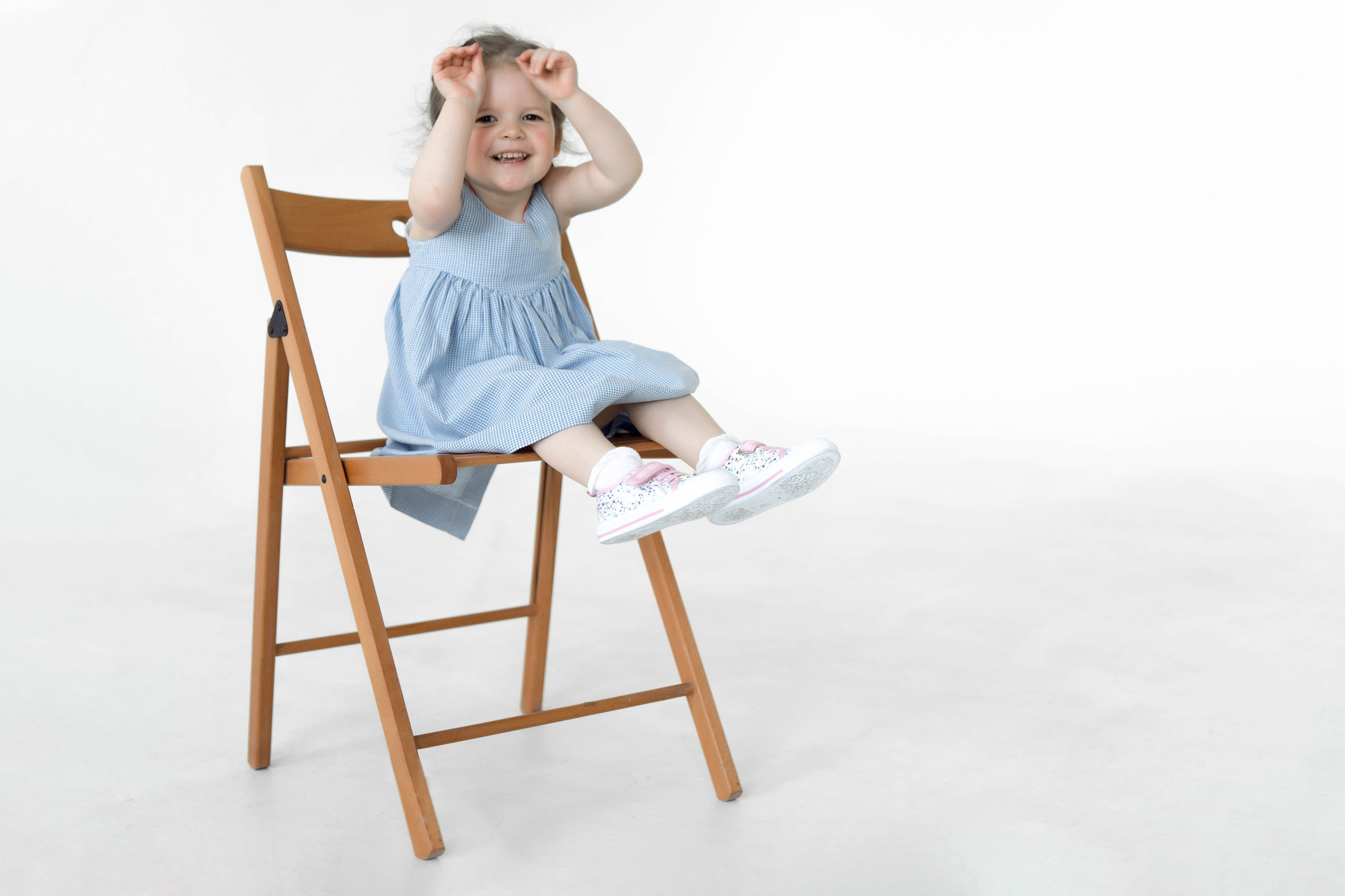 Irina and family. Lifestyle photographer Turku. I catch emotions in the frame