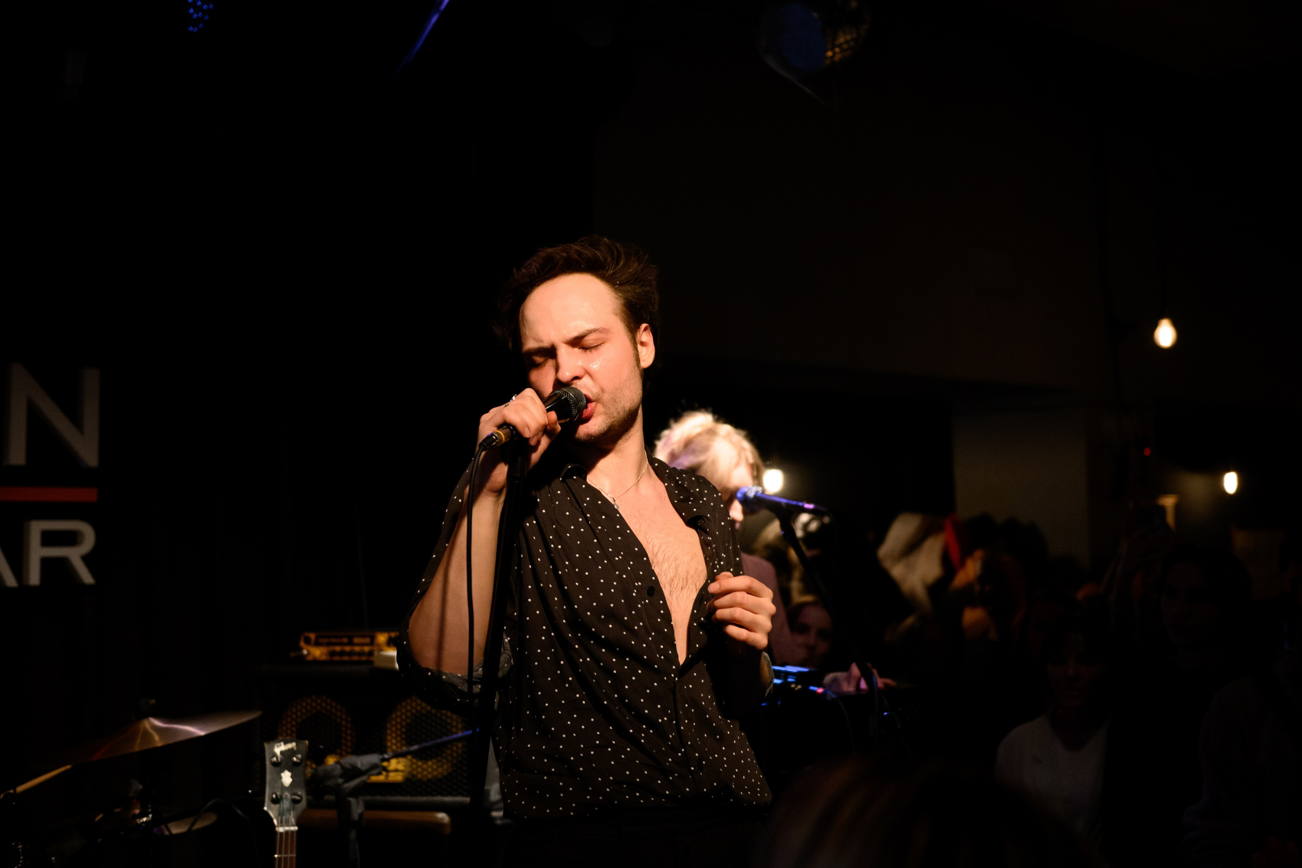 CRAFT BAR EDISON — Диктофон. Свадебный фотограф Иркутск Алексей Шульгин