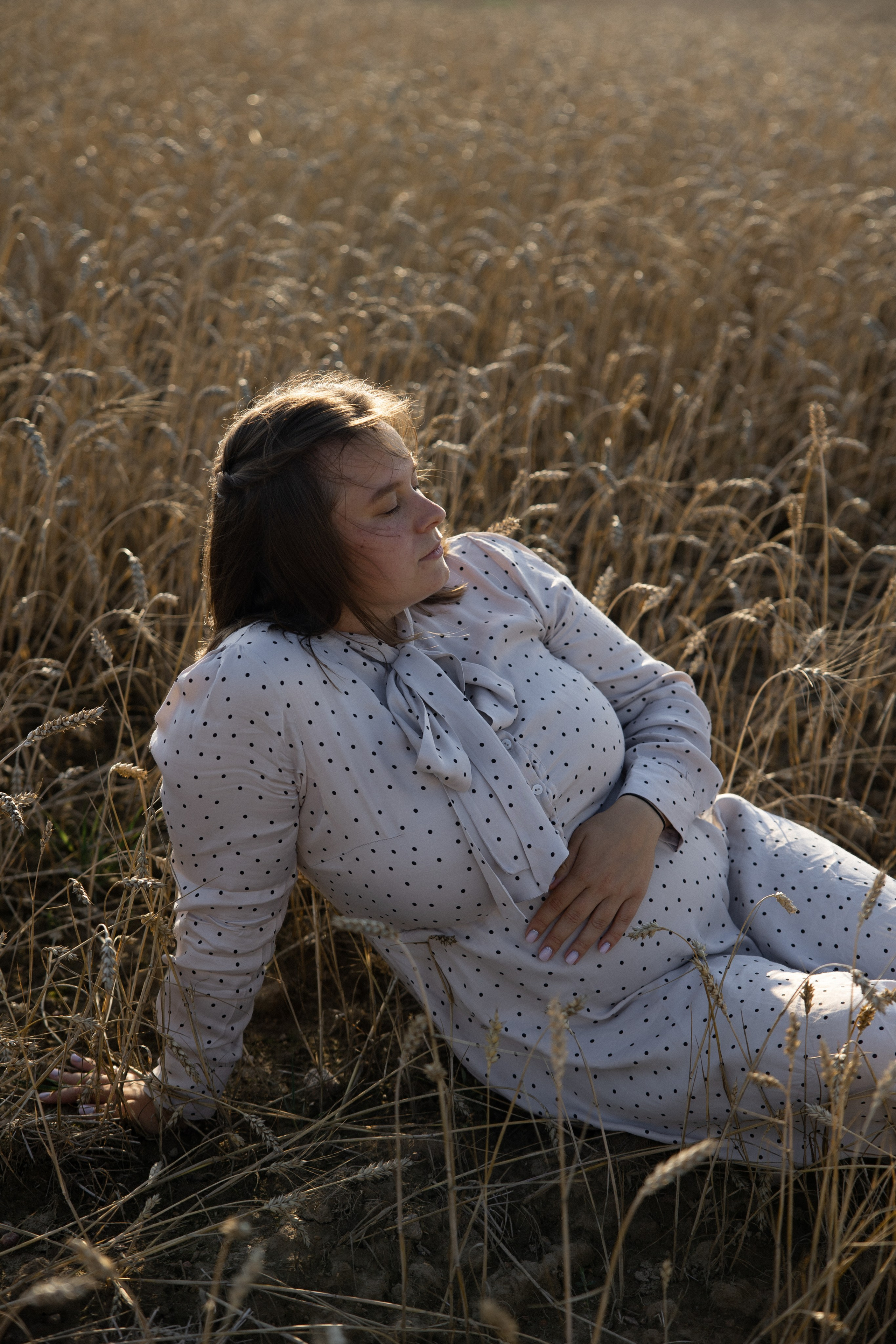 Семейная в поле. Свадебный фотограф в Санкт — Петербурге и Ленинградской о