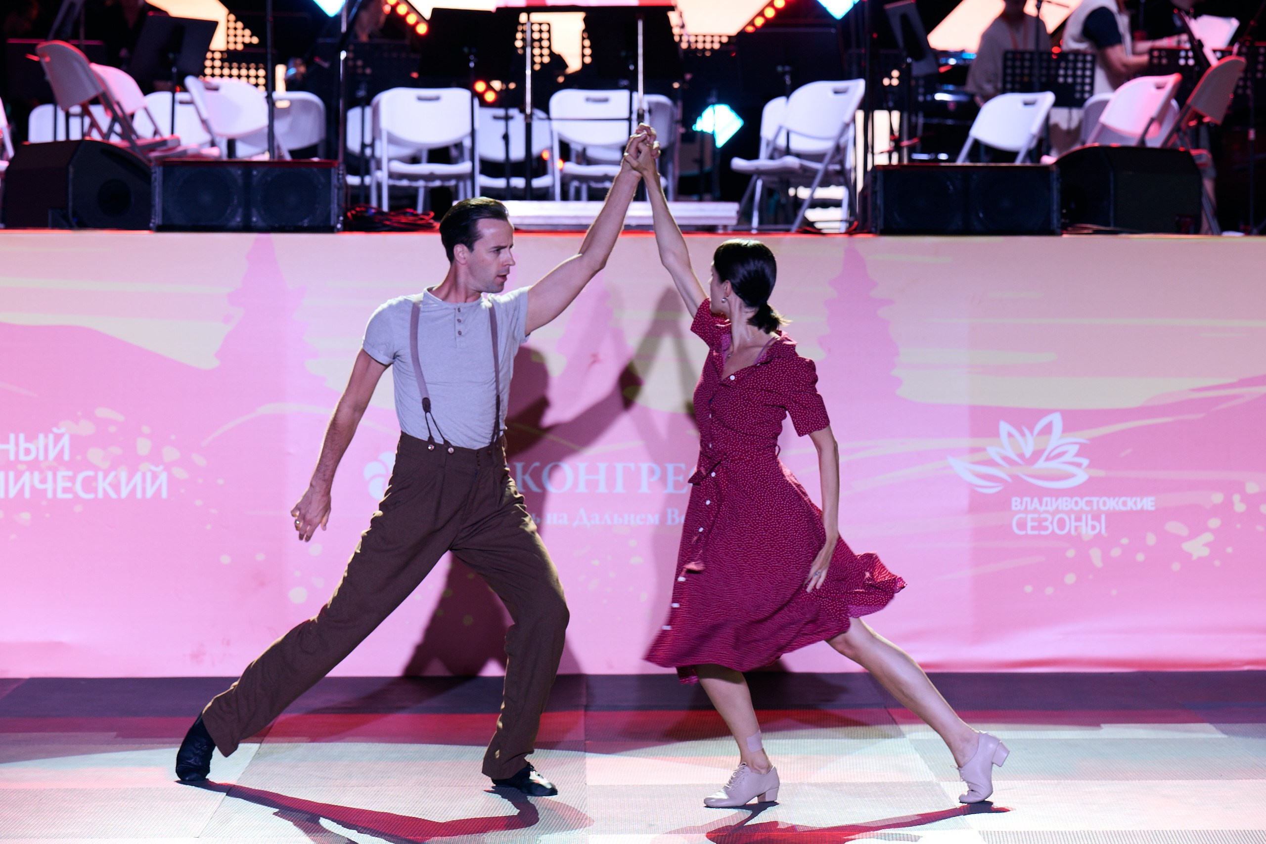 Концерт площадь. Профессиональный репортажный фотограф Инесса Иминова