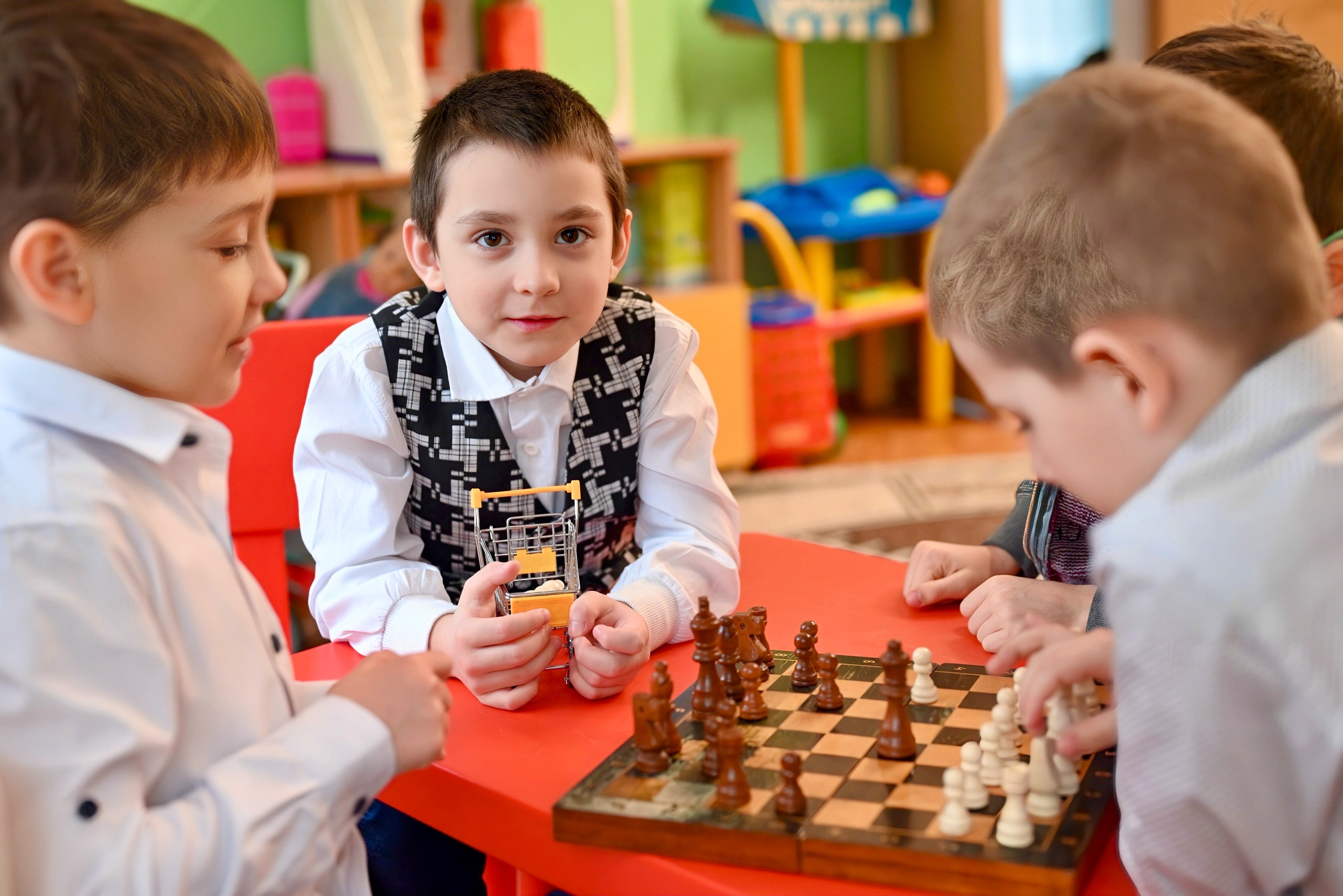 Праздник в группе Цветик семицветик. Семейный и детский фотограф Москва
