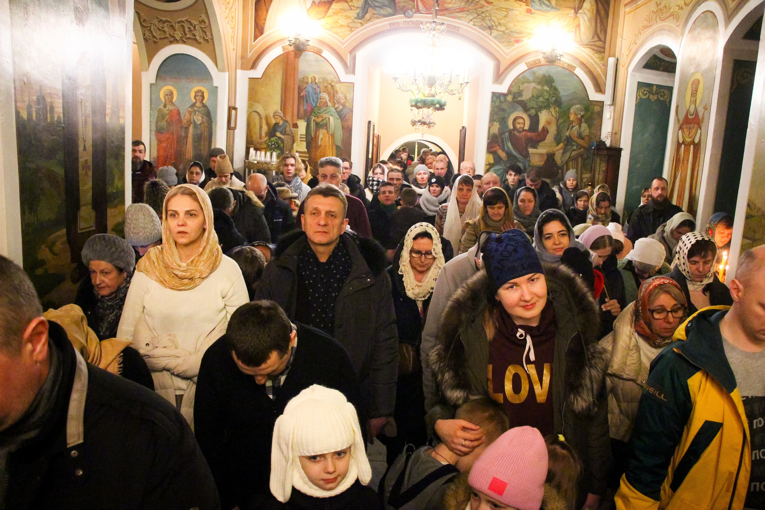 Рождественская литургия в храме Спаса Нерукотворного Образа. Мария Ткаченко. Документальная фотография