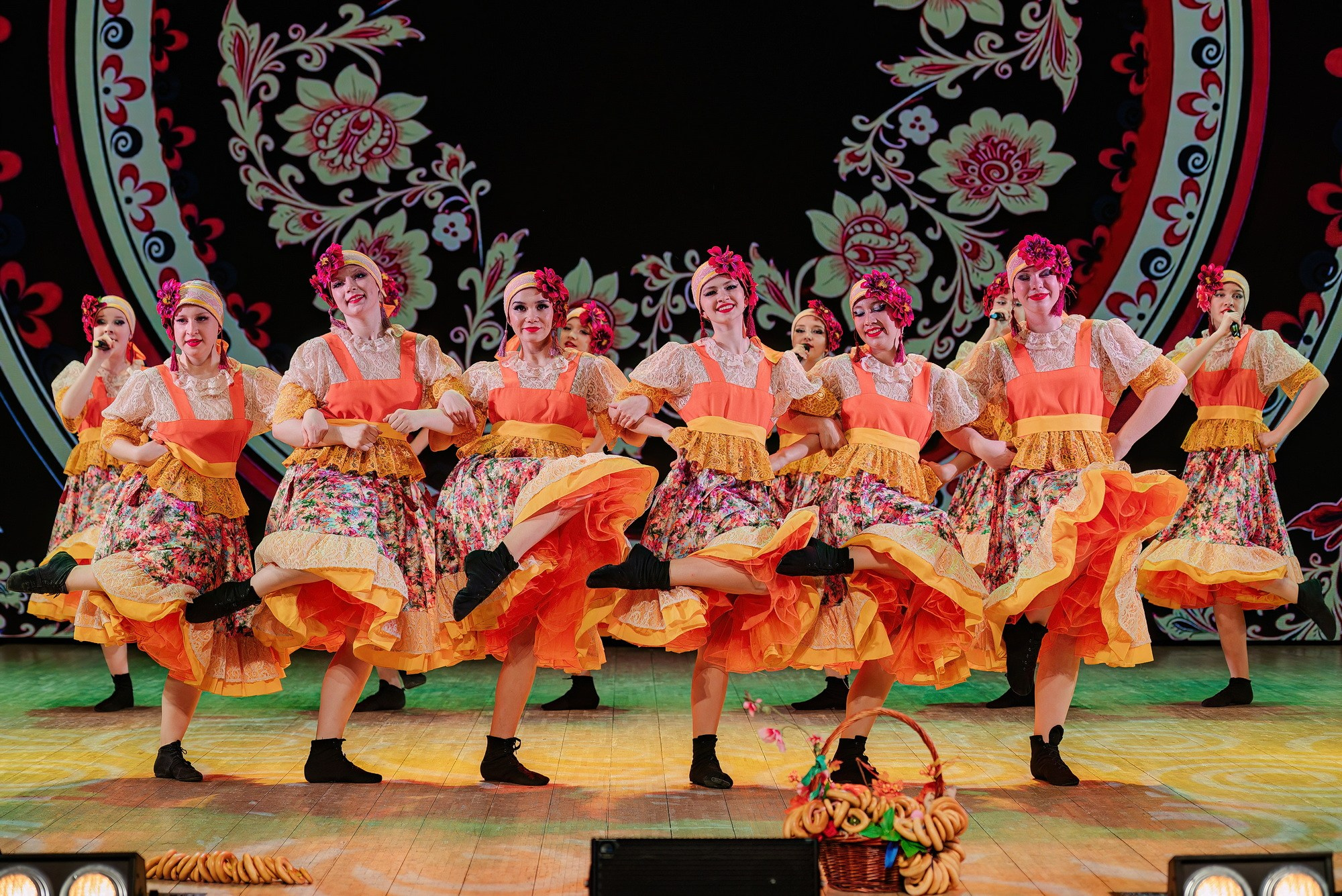 Отчетный концерт Образцового коллектива Алтая театра эстрадной песни «Созвездие». Свадебный и репортажный фотограф Никита Сницарев в Барнауле