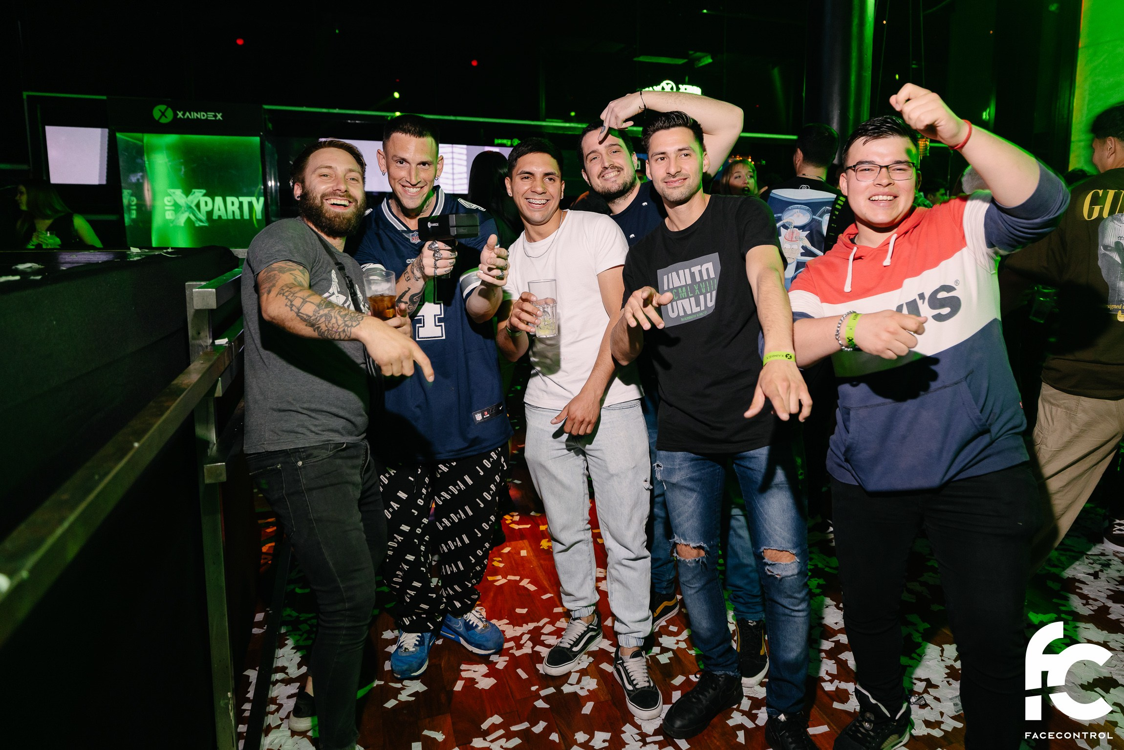 XAINDEX. Face Control: Crónica social, anuncios de eventos y reportajes fotográficos