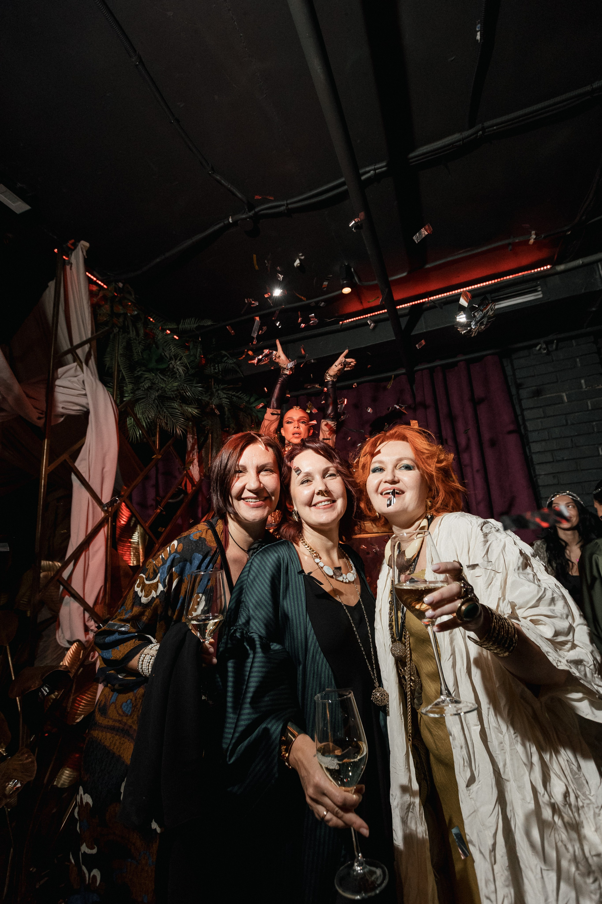 ILLEGAL FRIENDS — MIRAGE [PART I]. СВОИ. ФОТООТЧЕТЫ-СОБЫТИЯ-МЕСТА