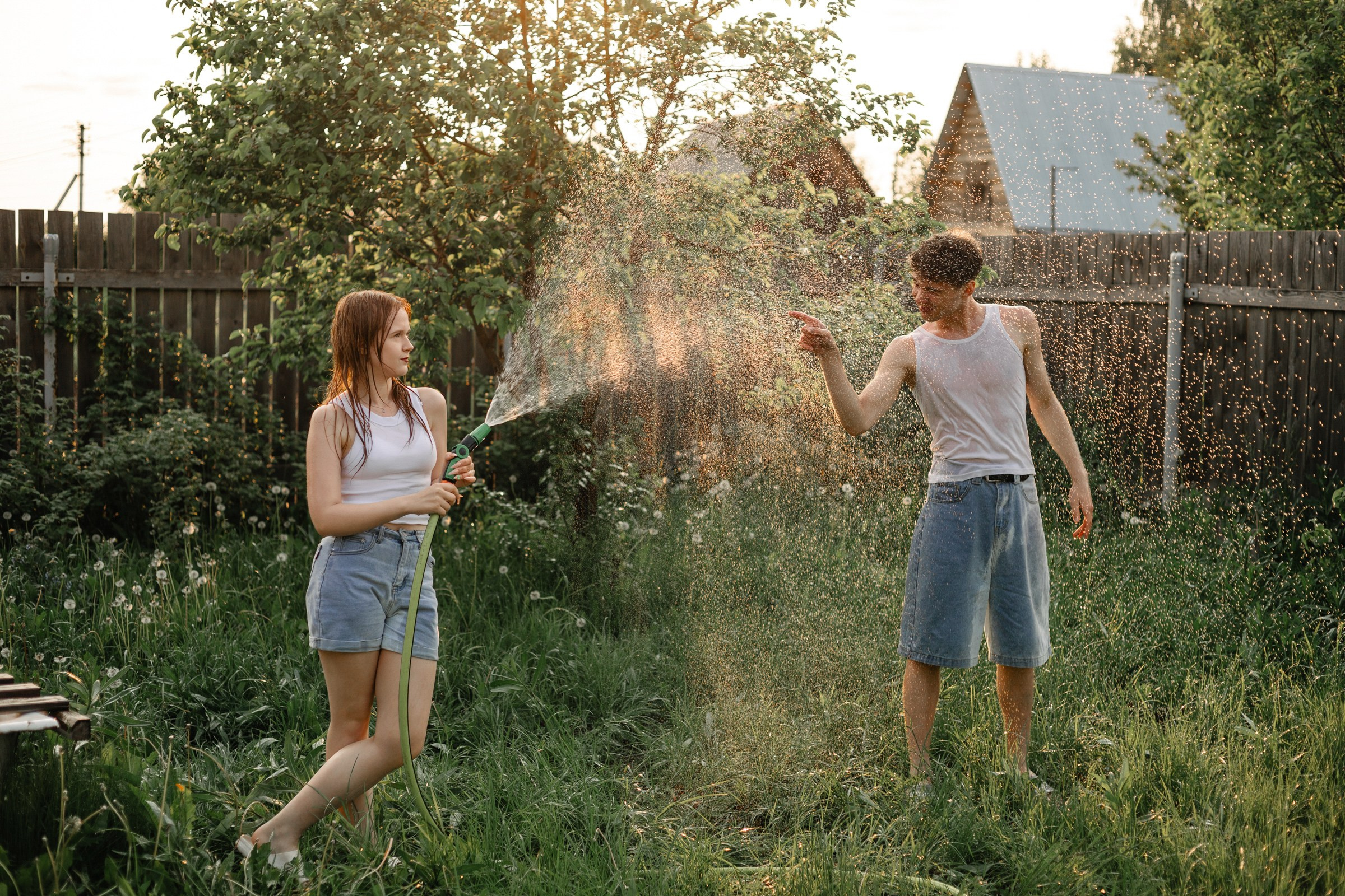 Серия с водой. Арина и Сергей. Евгения. Июнь 2025. Фотограф Пермь. Свадьбы. Семья и дети, школа, д. сад. Фотокниги