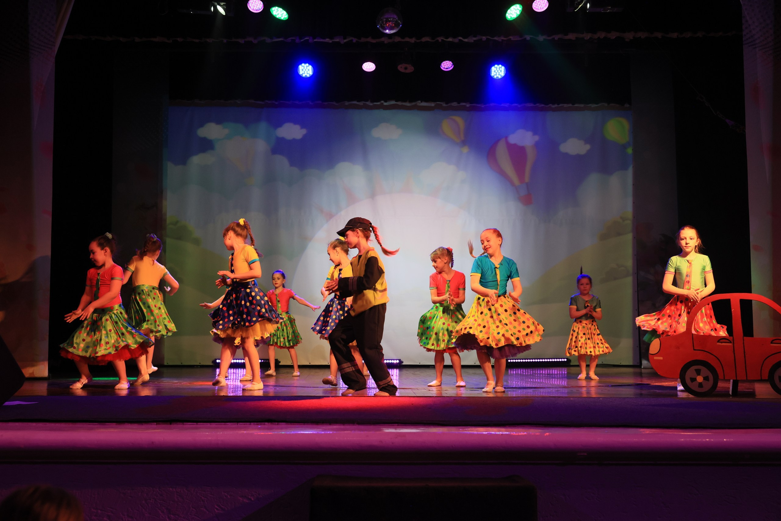 Концерт к 8 Марта в ДК «Металлург» г. Тула. Фотограф в Туле Крупский АнДРей. Фотостудия «КАДР71» в Туле