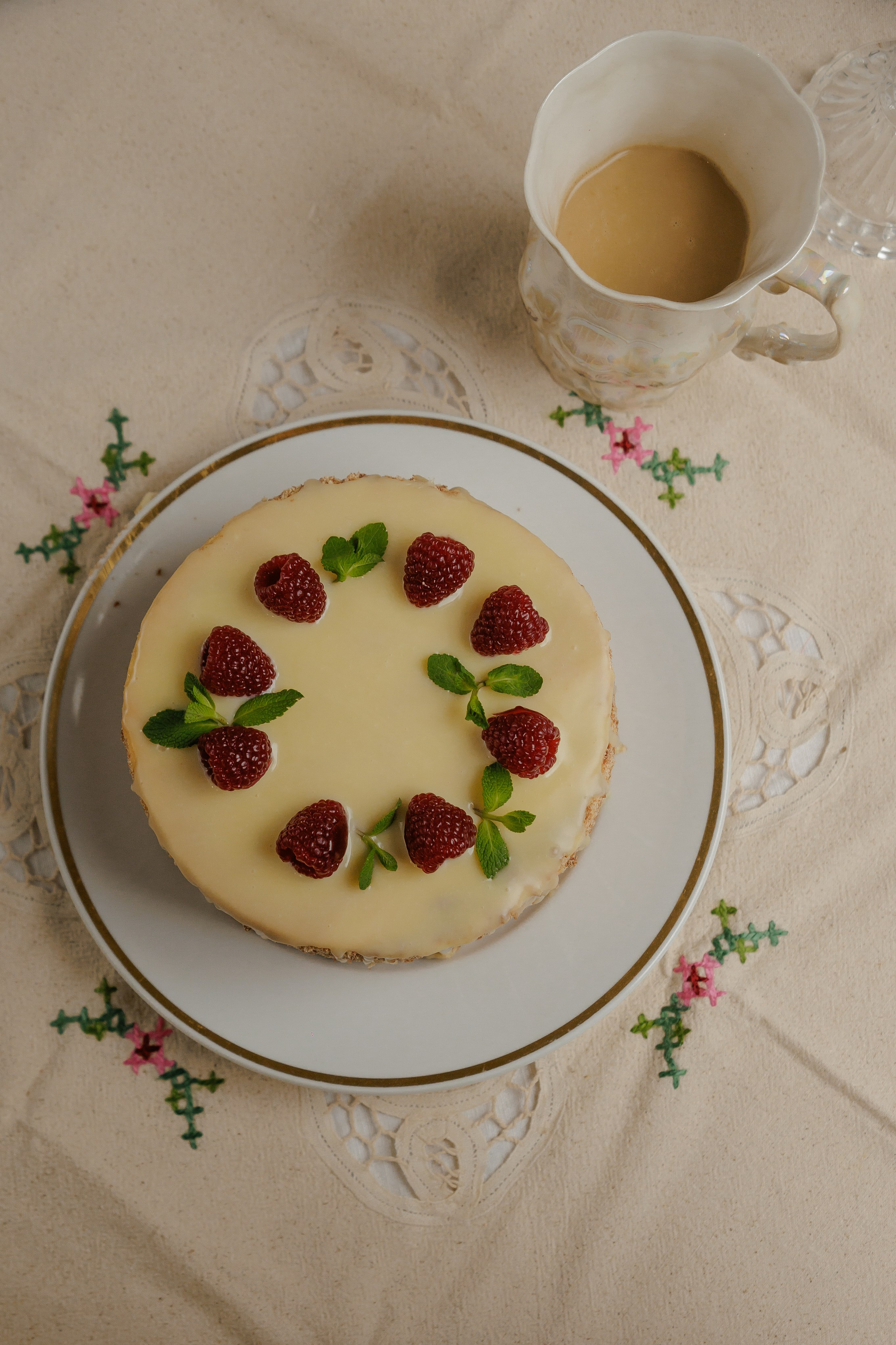 «Хрустящие страницы». Фото и видео контент за одну съемку — Веретенников Егор
