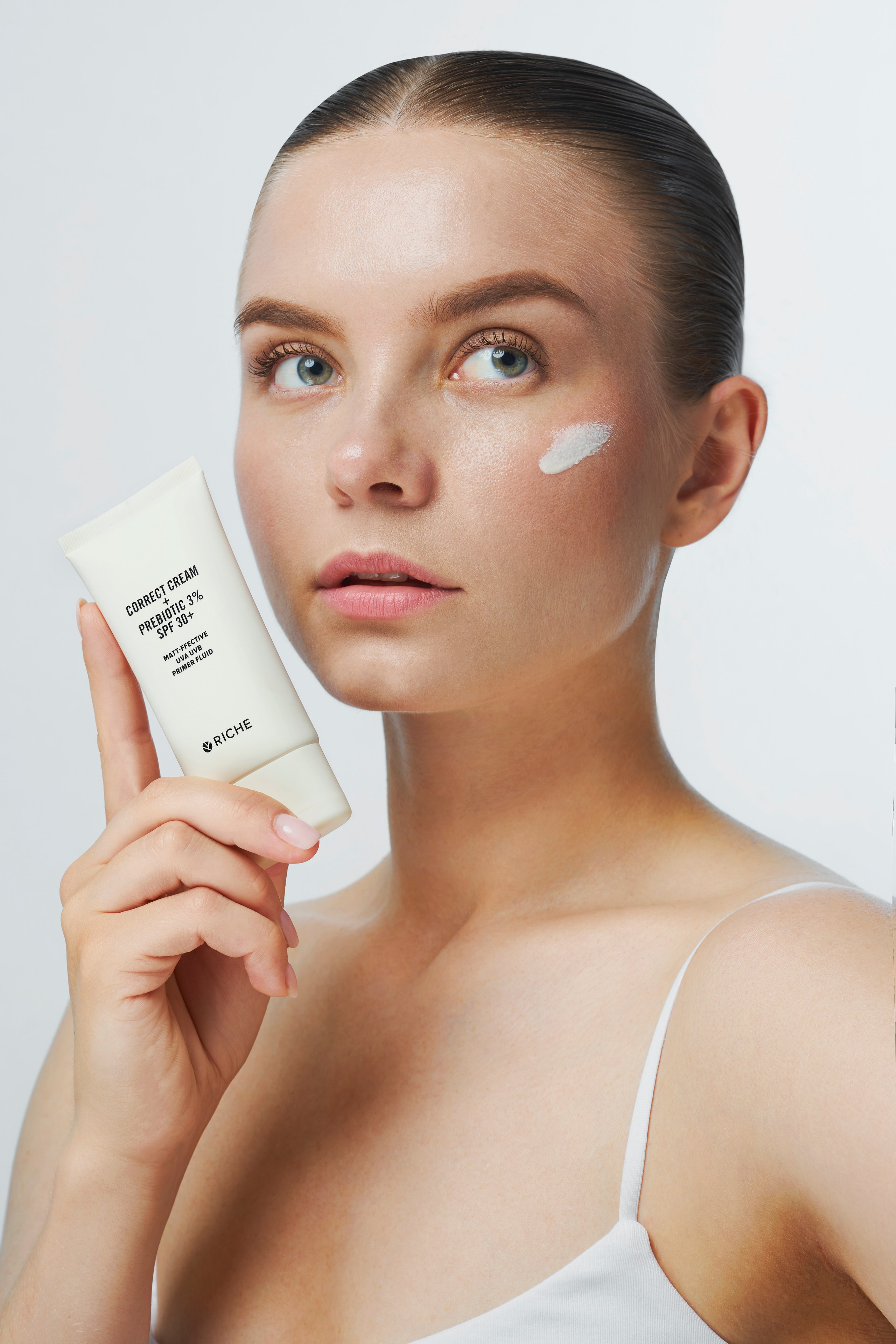 Бьюти (съемка с моделью). Предметный фотограф в Новосибирске Лебедева Дарина