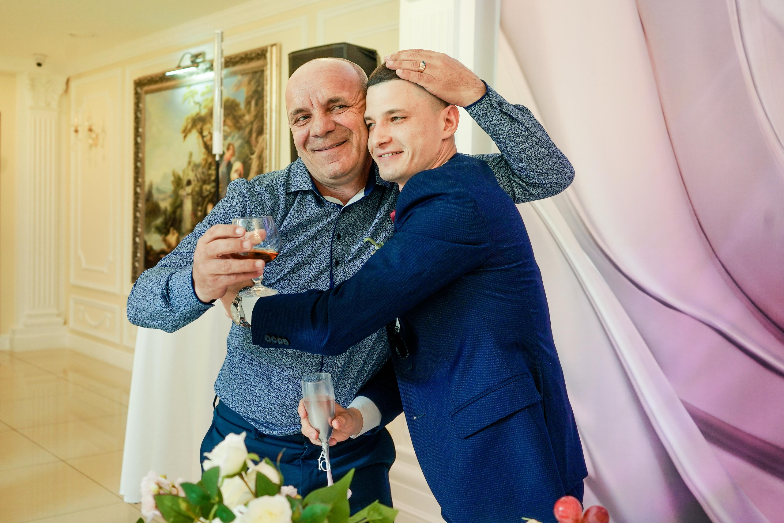 Свадебный день Алексея и Юлии 23.04.2022. Семейный и портретный фотограф в Екатеринбурге Анна Лобанова