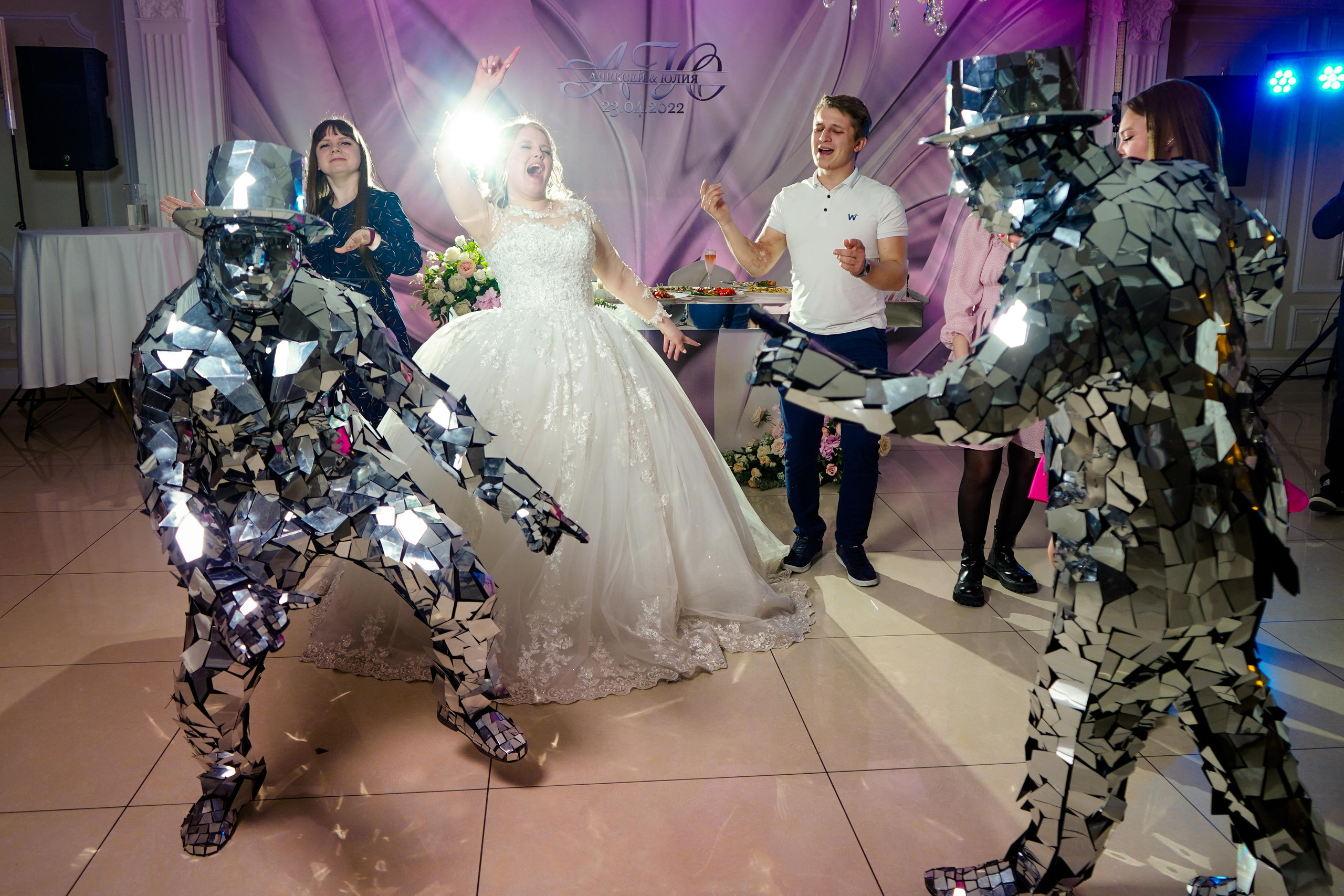 Свадебный день Алексея и Юлии 23.04.2022. Семейный и портретный фотограф в Екатеринбурге Анна Лобанова