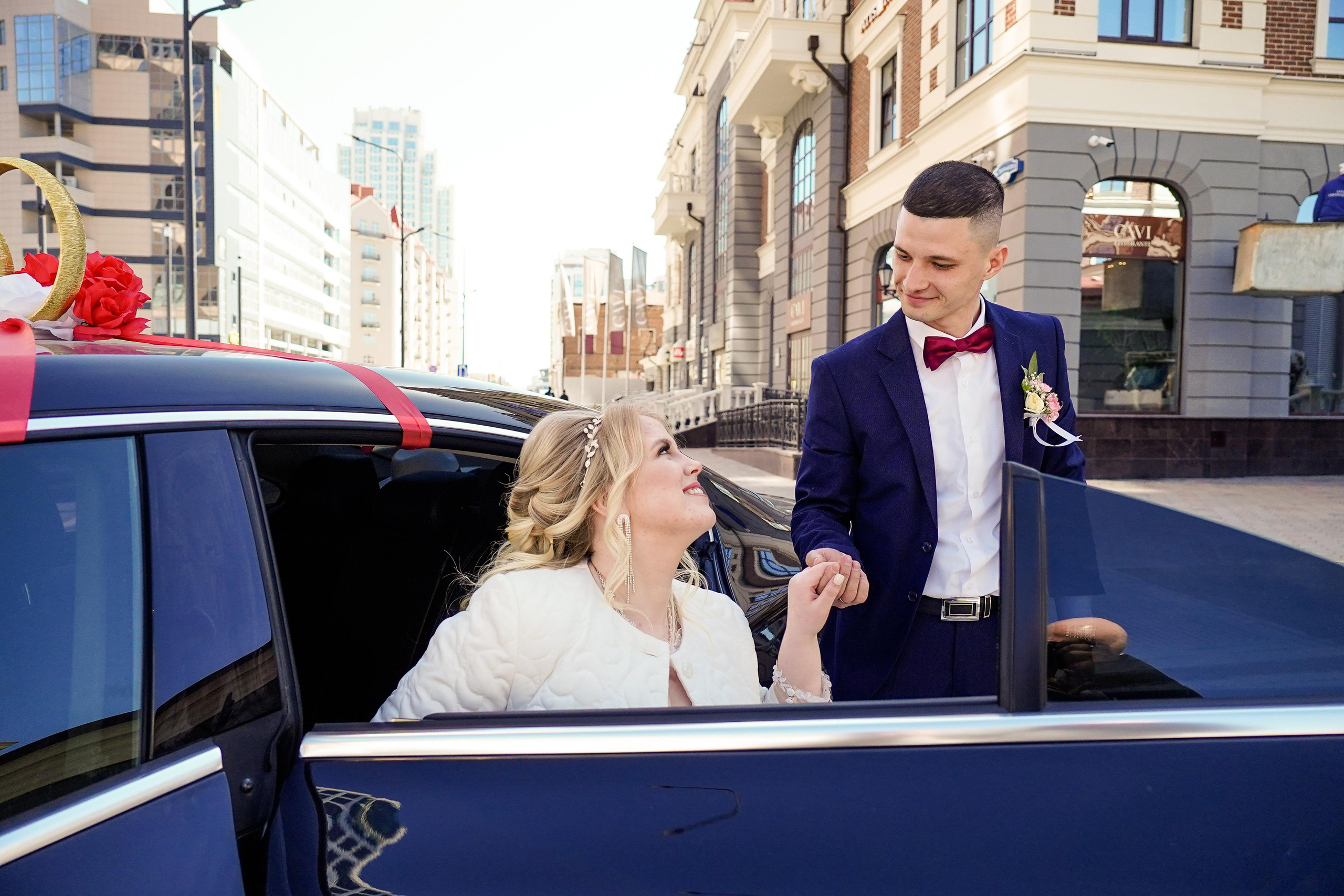 Свадебный день Алексея и Юлии 23.04.2022. Семейный и портретный фотограф в Екатеринбурге Анна Лобанова