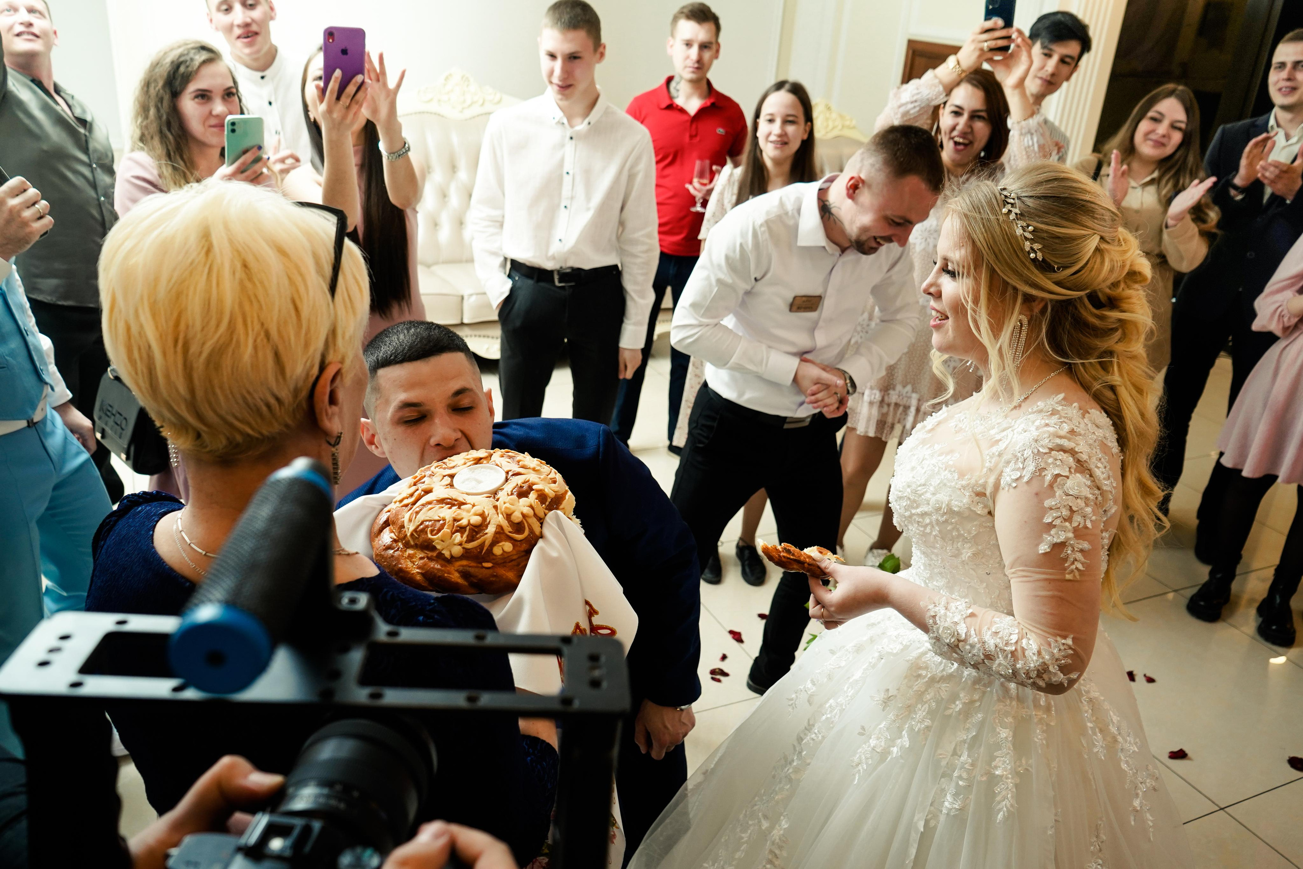 Свадебный день Алексея и Юлии 23.04.2022. Семейный и портретный фотограф в Екатеринбурге Анна Лобанова