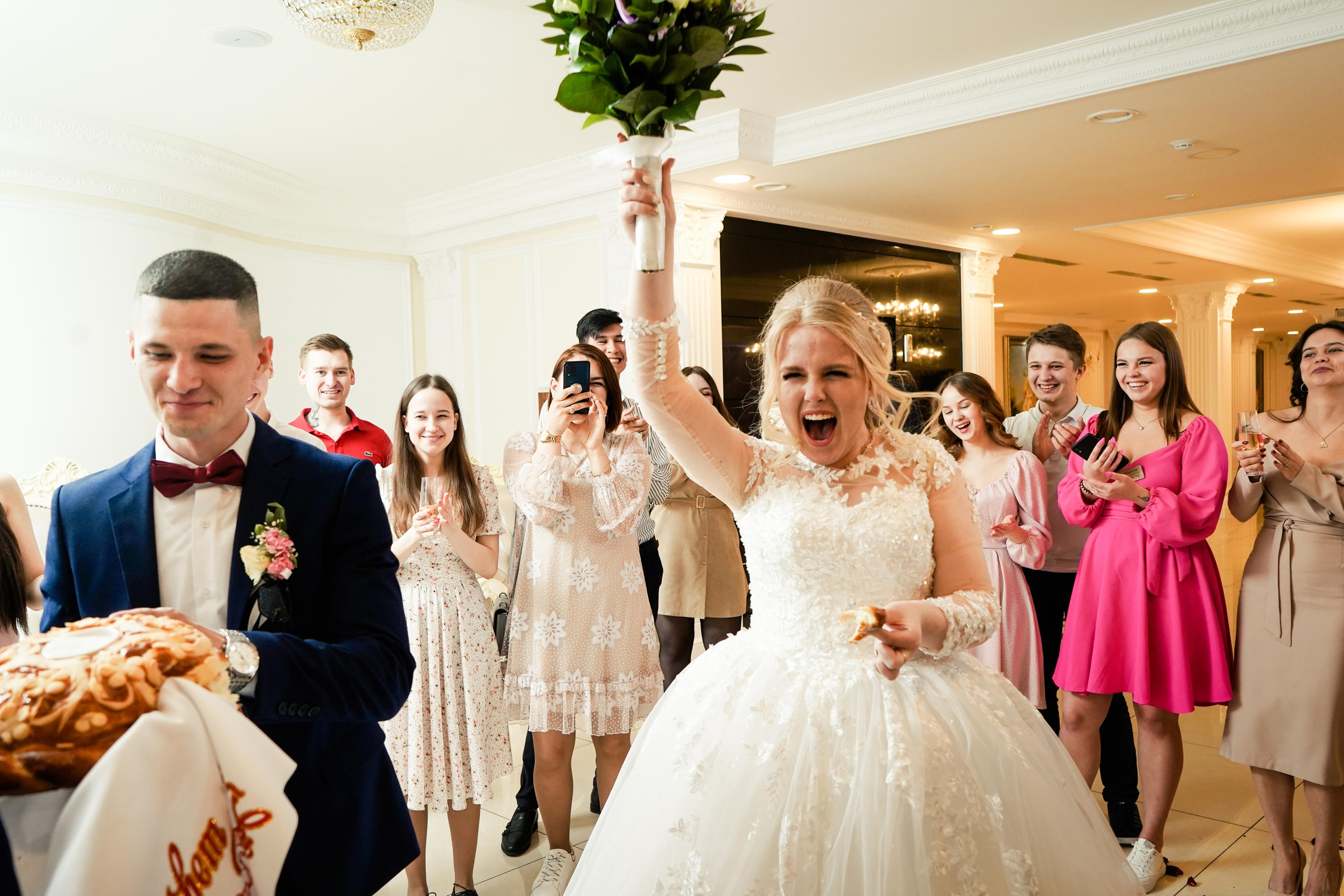 Свадебный день Алексея и Юлии 23.04.2022. Семейный и портретный фотограф в Екатеринбурге Анна Лобанова