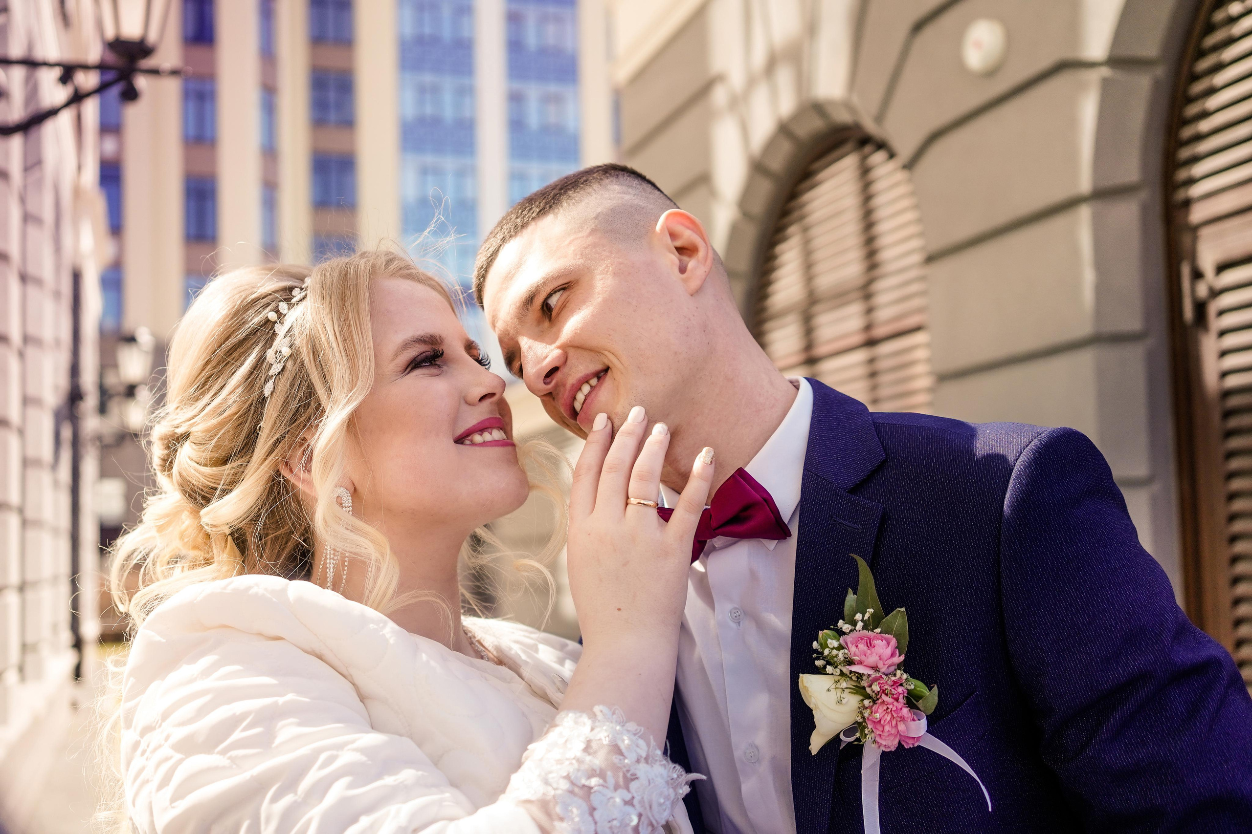 Свадебный день Алексея и Юлии 23.04.2022. Семейный и портретный фотограф в Екатеринбурге Анна Лобанова