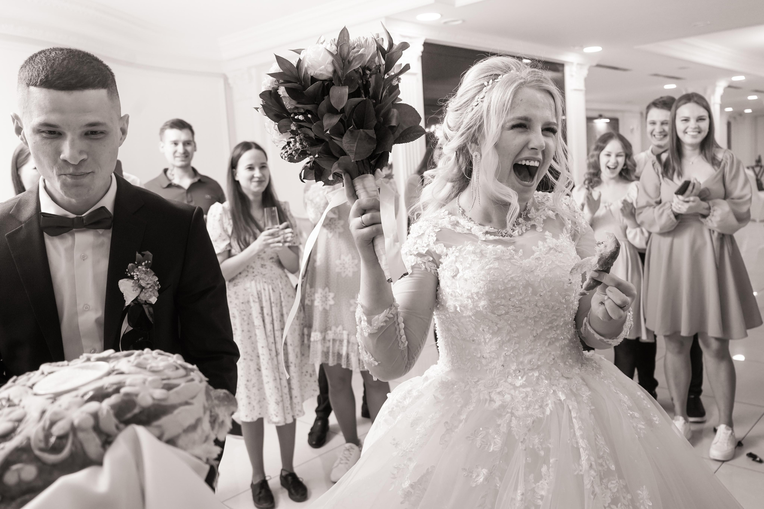 Свадебный день Алексея и Юлии 23.04.2022. Семейный и портретный фотограф в Екатеринбурге Анна Лобанова