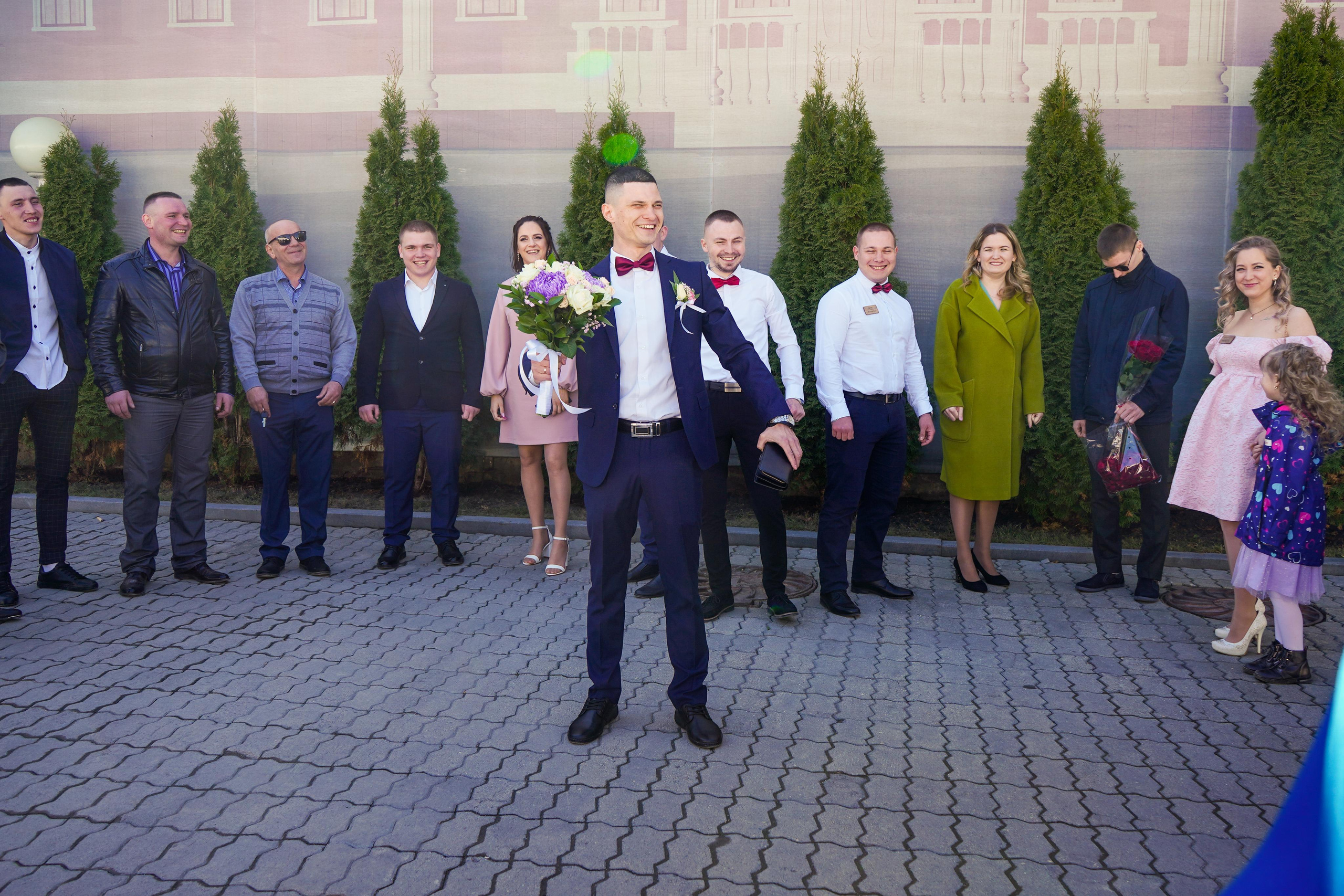 Свадебный день Алексея и Юлии 23.04.2022. Семейный и портретный фотограф в Екатеринбурге Анна Лобанова