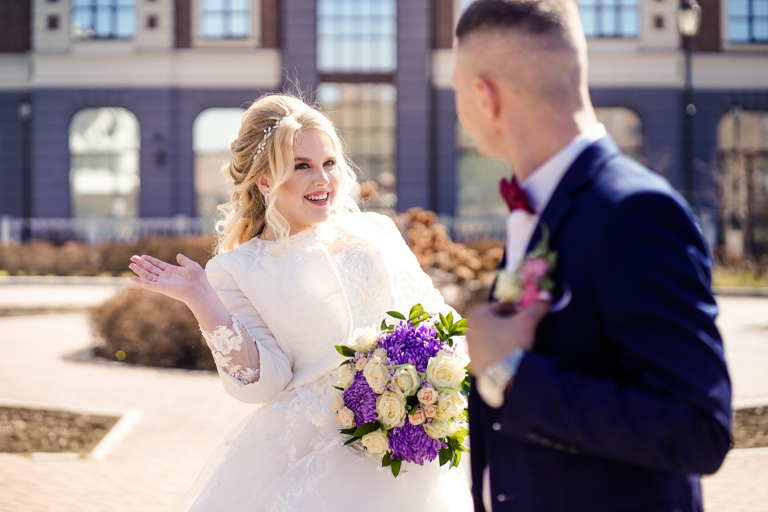 Свадебный день Алексея и Юлии 23.04.2022. Семейный и портретный фотограф в Екатеринбурге Анна Лобанова