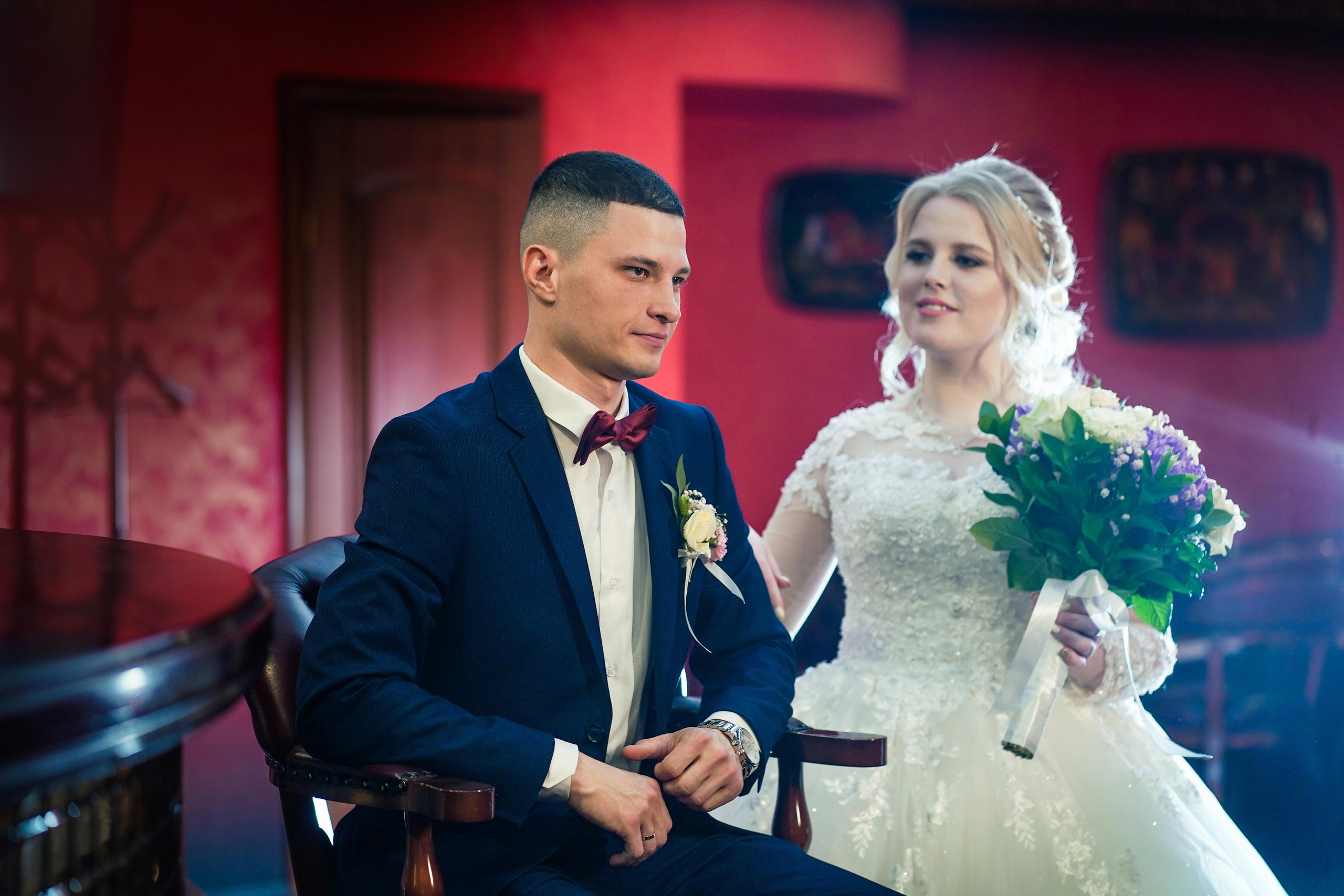 Свадебный день Алексея и Юлии 23.04.2022. Семейный и портретный фотограф в Екатеринбурге Анна Лобанова