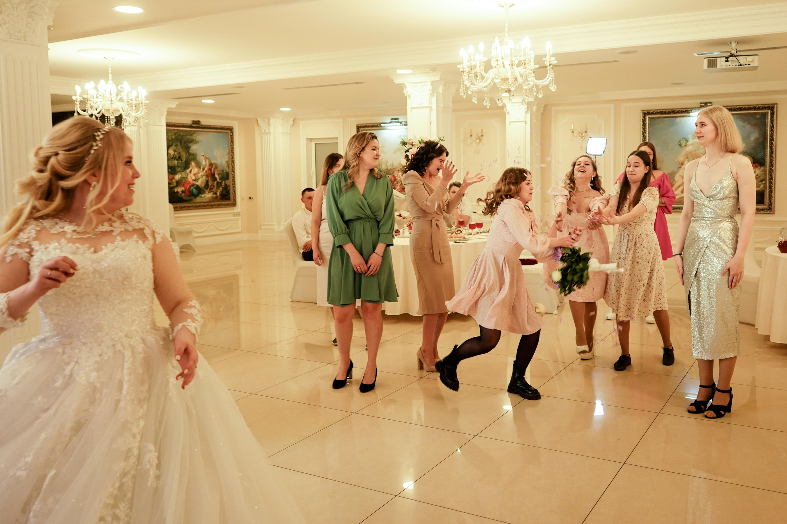 Свадебный день Алексея и Юлии 23.04.2022. Семейный и портретный фотограф в Екатеринбурге Анна Лобанова