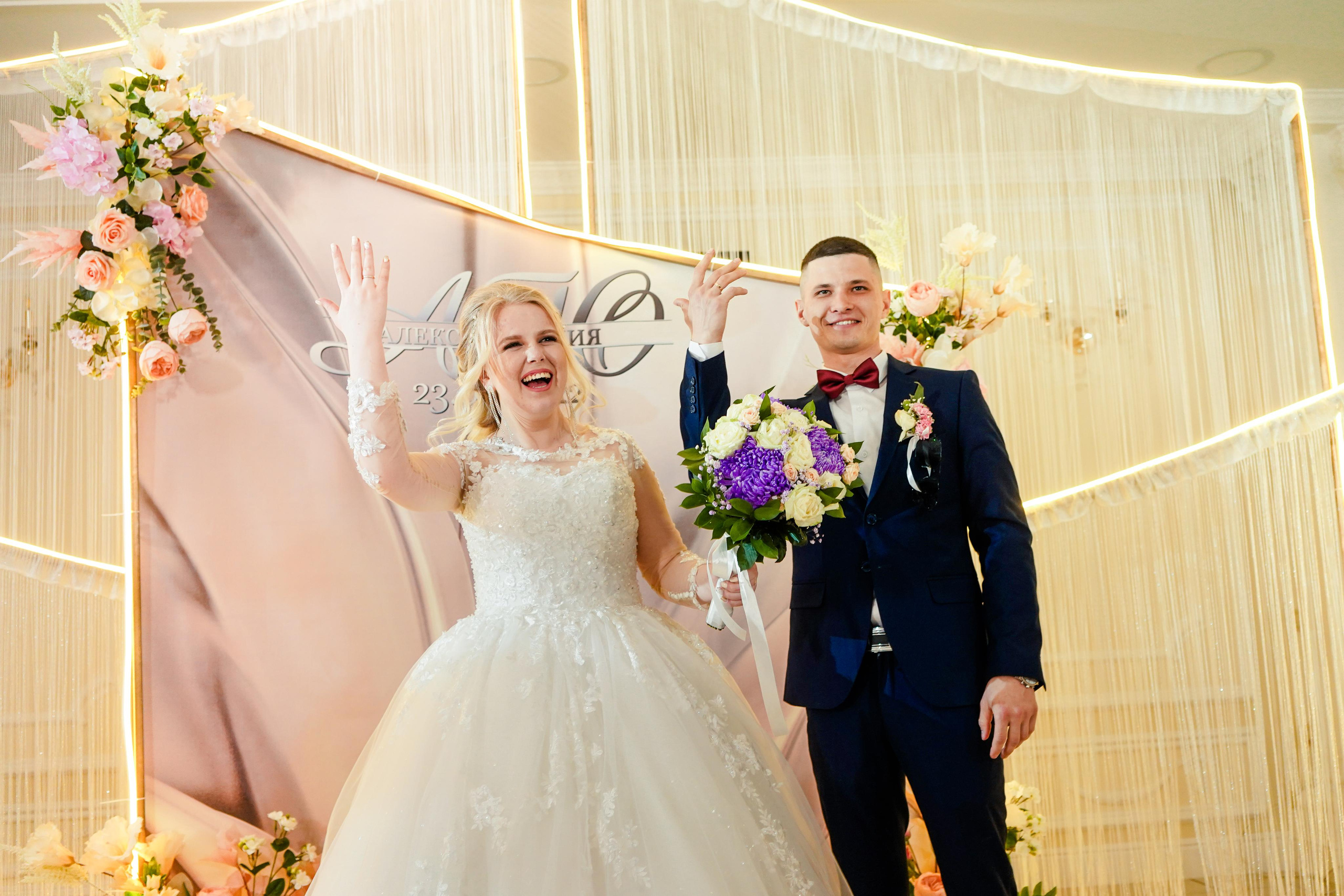 Свадебный день Алексея и Юлии 23.04.2022. Семейный и портретный фотограф в Екатеринбурге Анна Лобанова