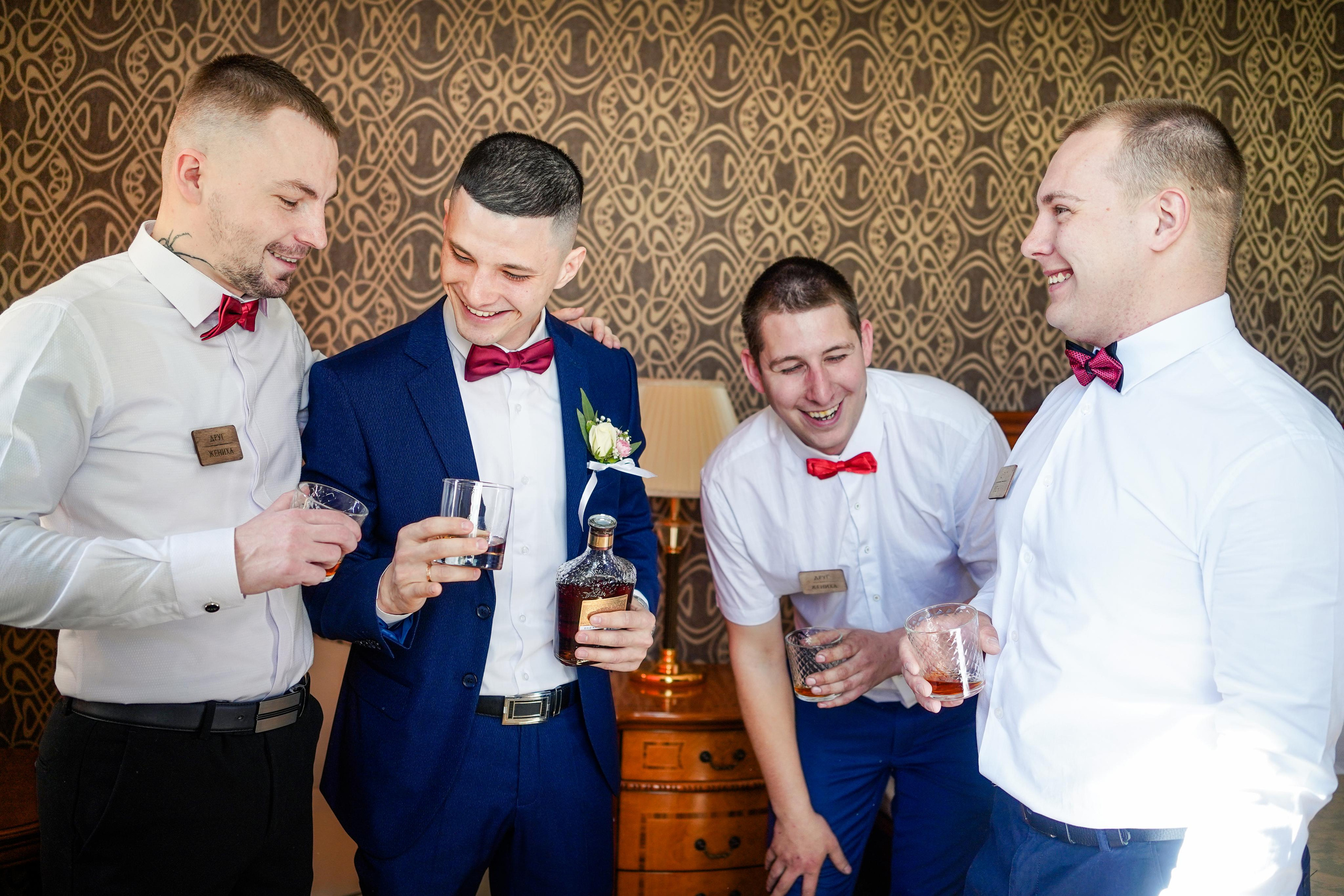 Свадебный день Алексея и Юлии 23.04.2022. Семейный и портретный фотограф в Екатеринбурге Анна Лобанова