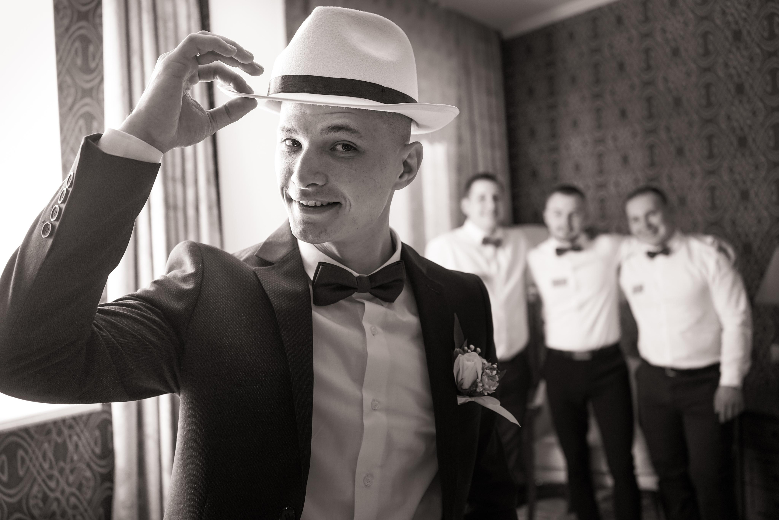 Свадебный день Алексея и Юлии 23.04.2022. Семейный и портретный фотограф в Екатеринбурге Анна Лобанова