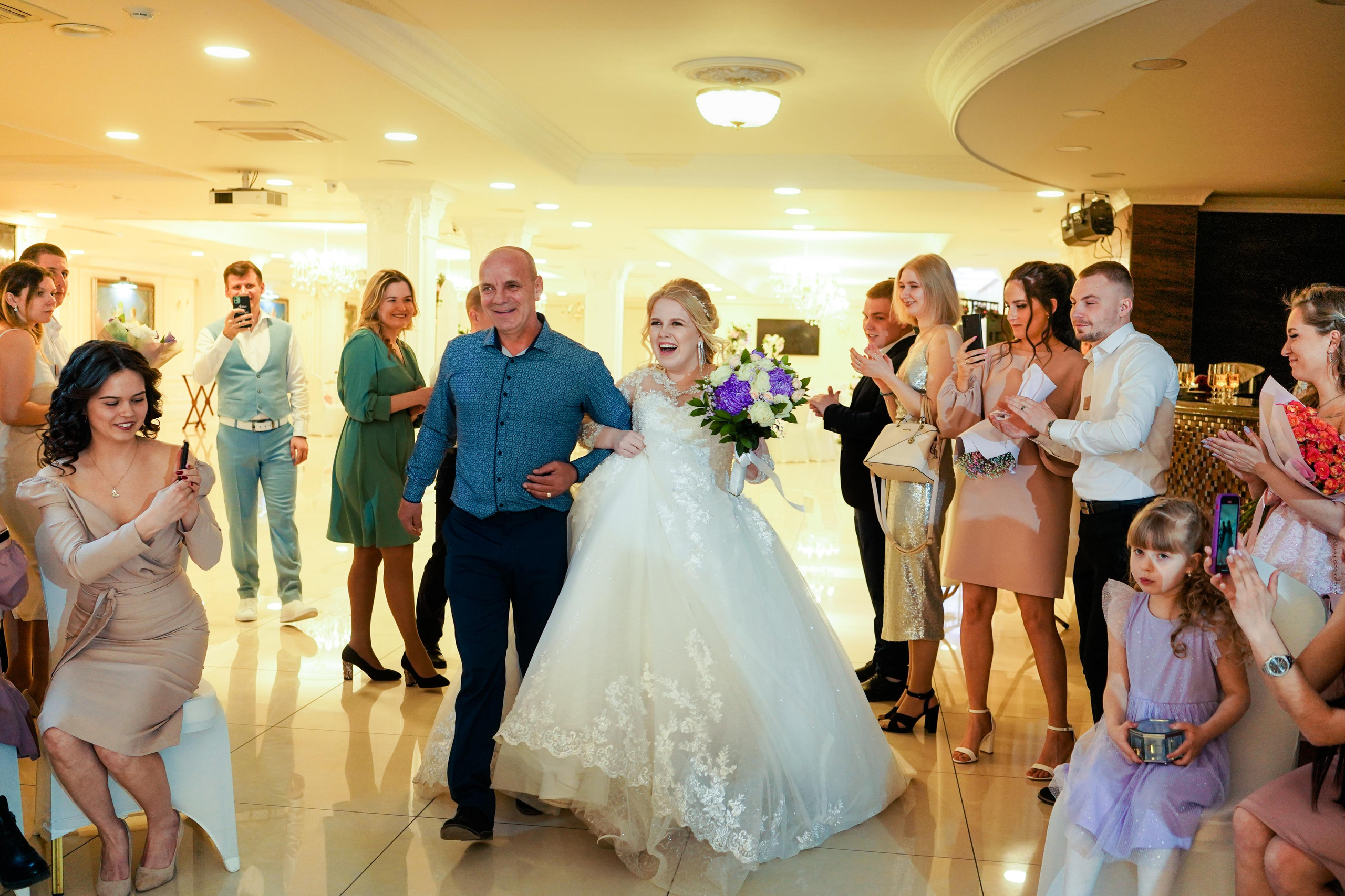 Свадебный день Алексея и Юлии 23.04.2022. Семейный и портретный фотограф в Екатеринбурге Анна Лобанова