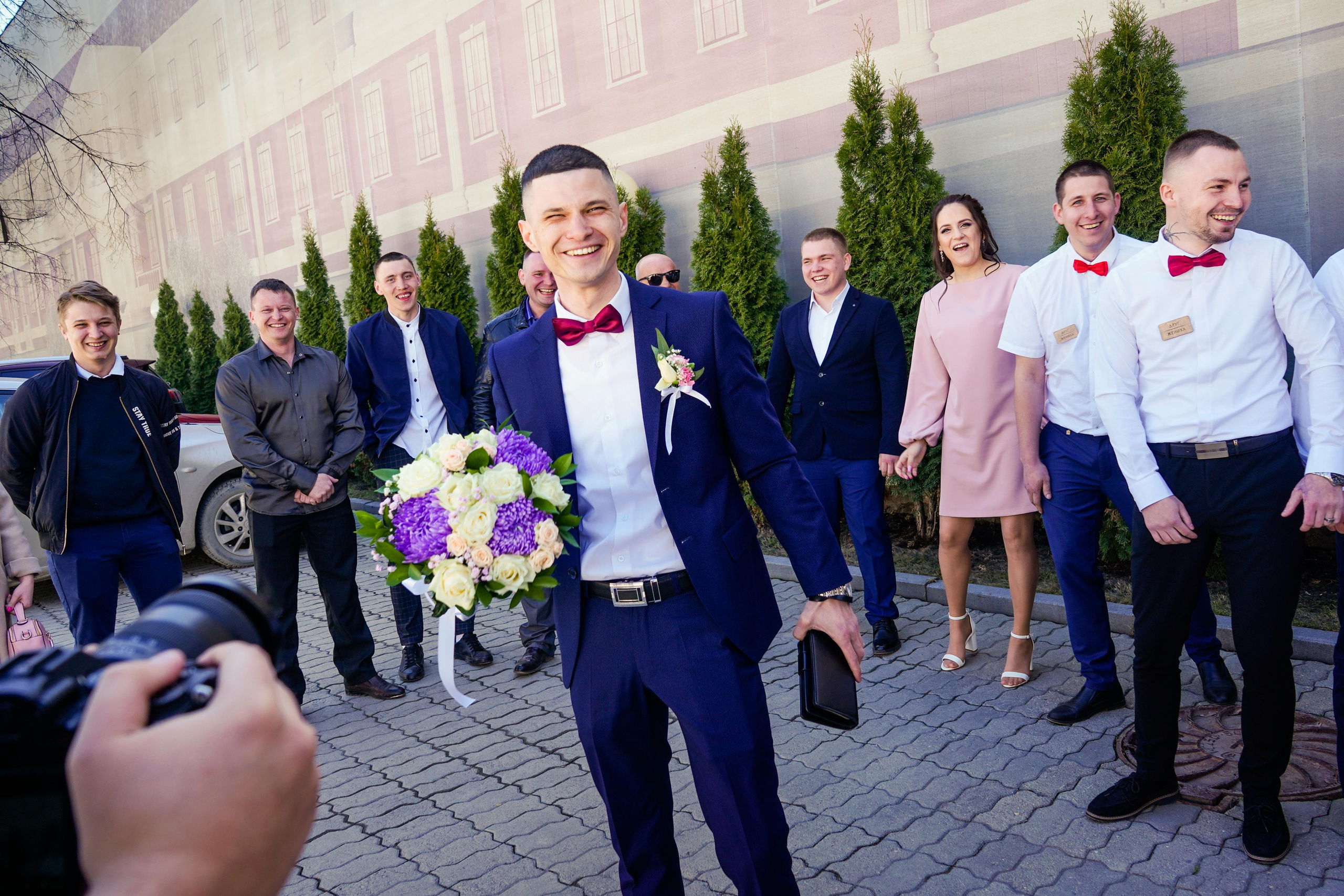 Свадебный день Алексея и Юлии 23.04.2022. Семейный и портретный фотограф в Екатеринбурге Анна Лобанова