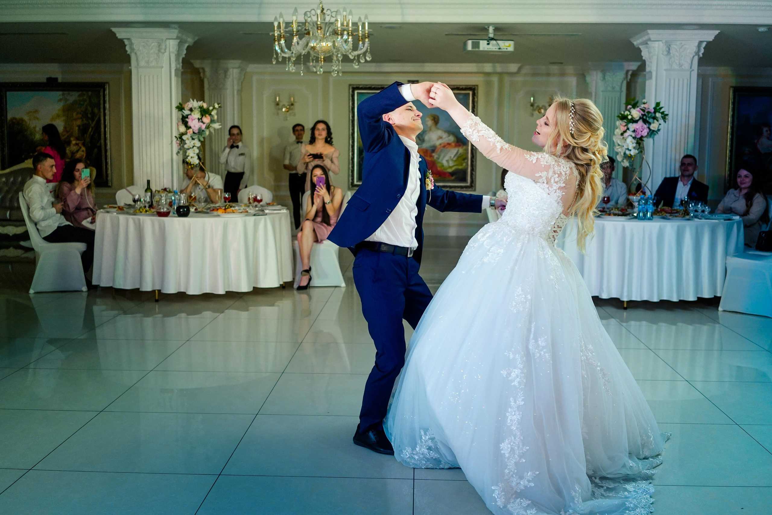 Свадебный день Алексея и Юлии 23.04.2022. Семейный и портретный фотограф в Екатеринбурге Анна Лобанова