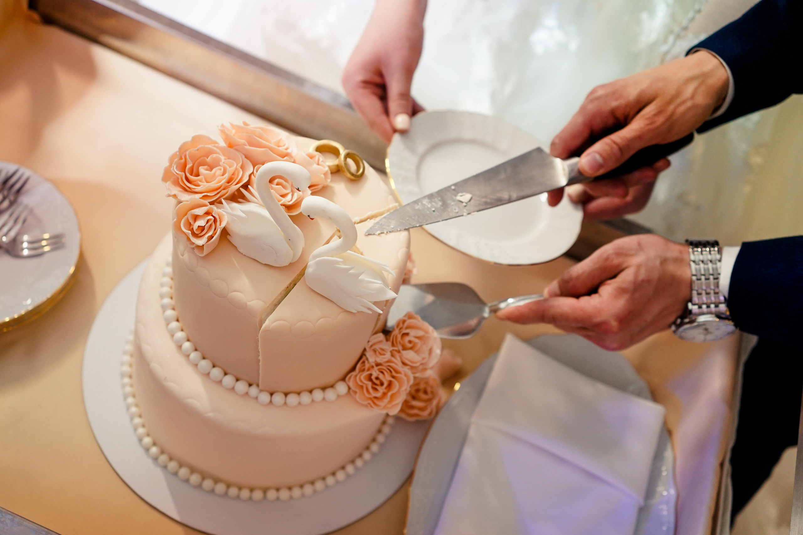 Свадебный день Алексея и Юлии 23.04.2022. Семейный и портретный фотограф в Екатеринбурге Анна Лобанова