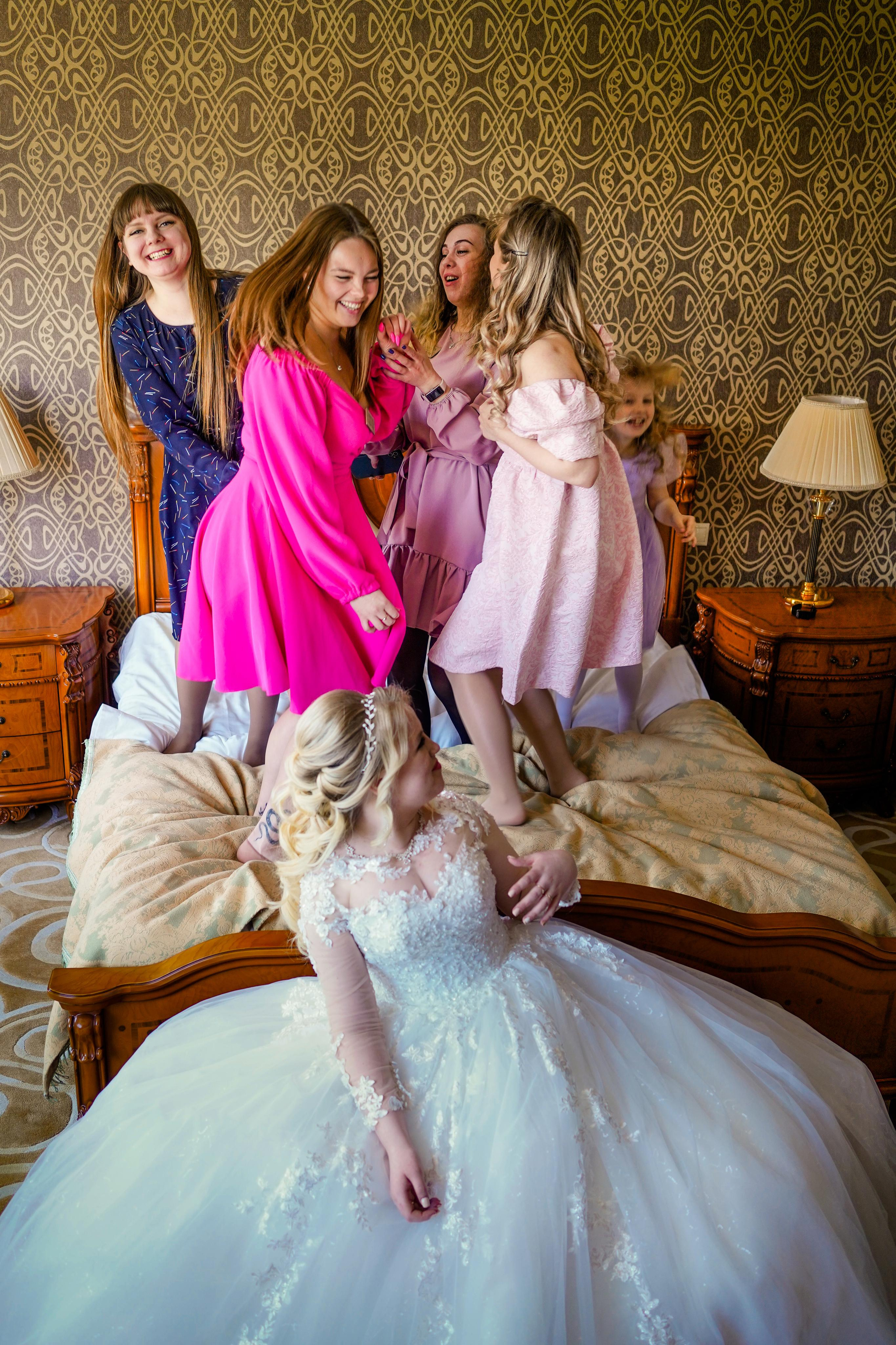 Свадебный день Алексея и Юлии 23.04.2022. Семейный и портретный фотограф в Екатеринбурге Анна Лобанова