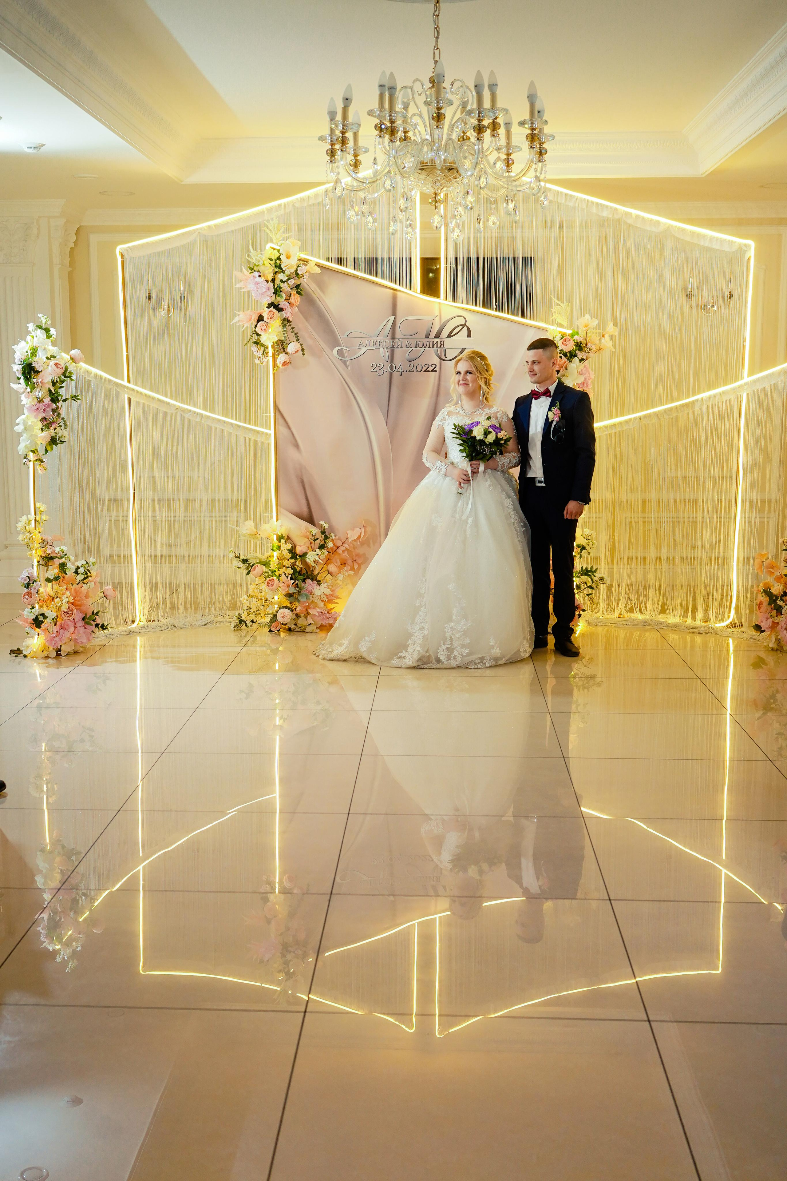 Свадебный день Алексея и Юлии 23.04.2022. Семейный и портретный фотограф в Екатеринбурге Анна Лобанова