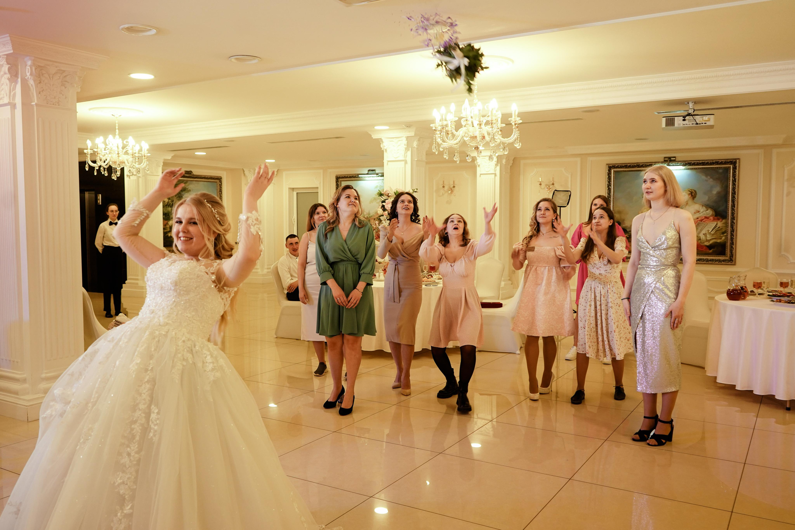 Свадебный день Алексея и Юлии 23.04.2022. Семейный и портретный фотограф в Екатеринбурге Анна Лобанова