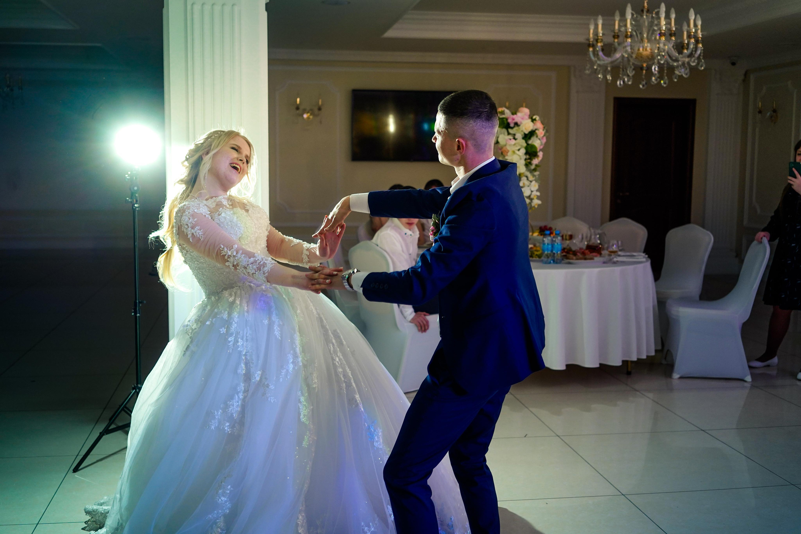 Свадебный день Алексея и Юлии 23.04.2022. Семейный и портретный фотограф в Екатеринбурге Анна Лобанова