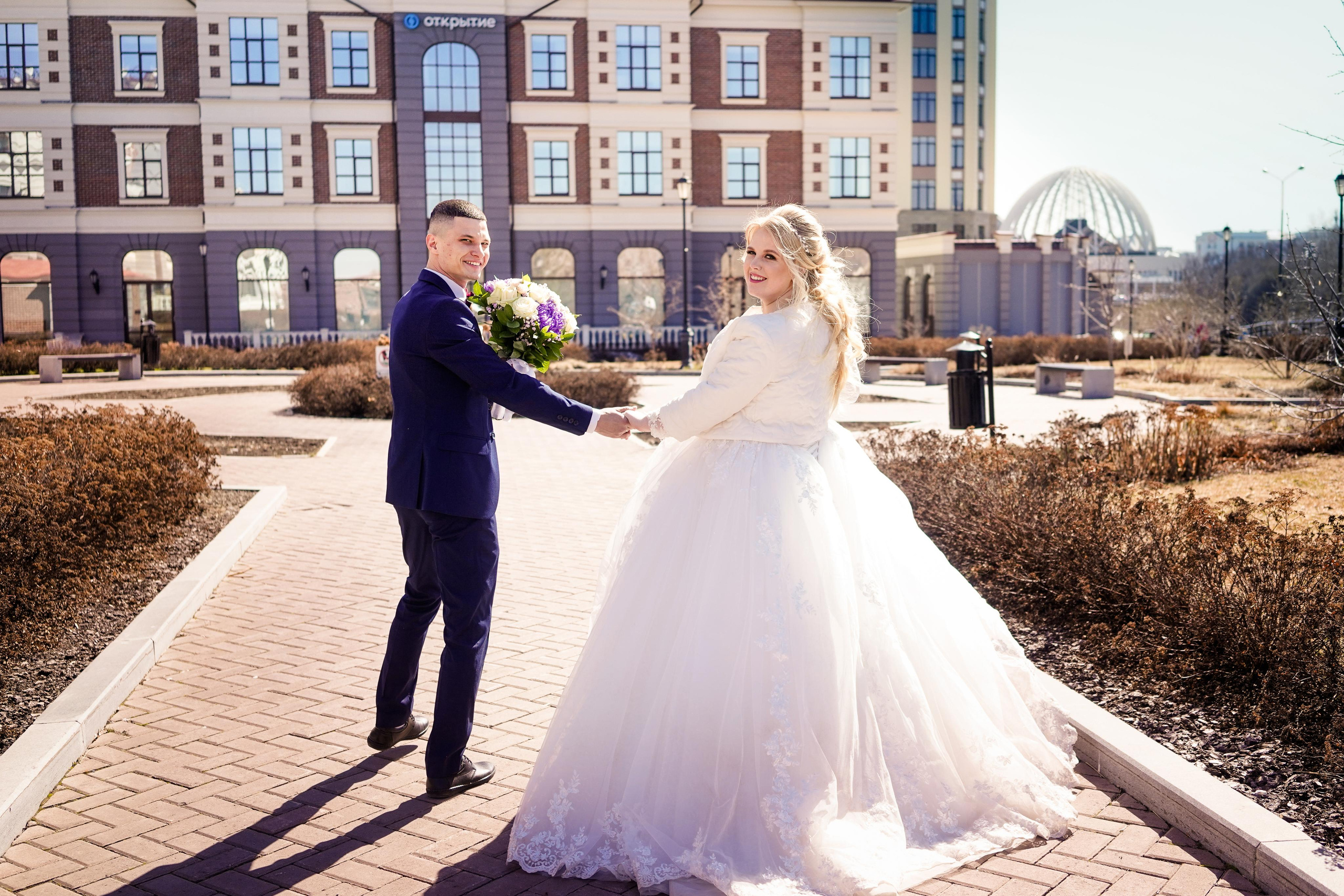 Свадебный день Алексея и Юлии 23.04.2022. Семейный и портретный фотограф в Екатеринбурге Анна Лобанова