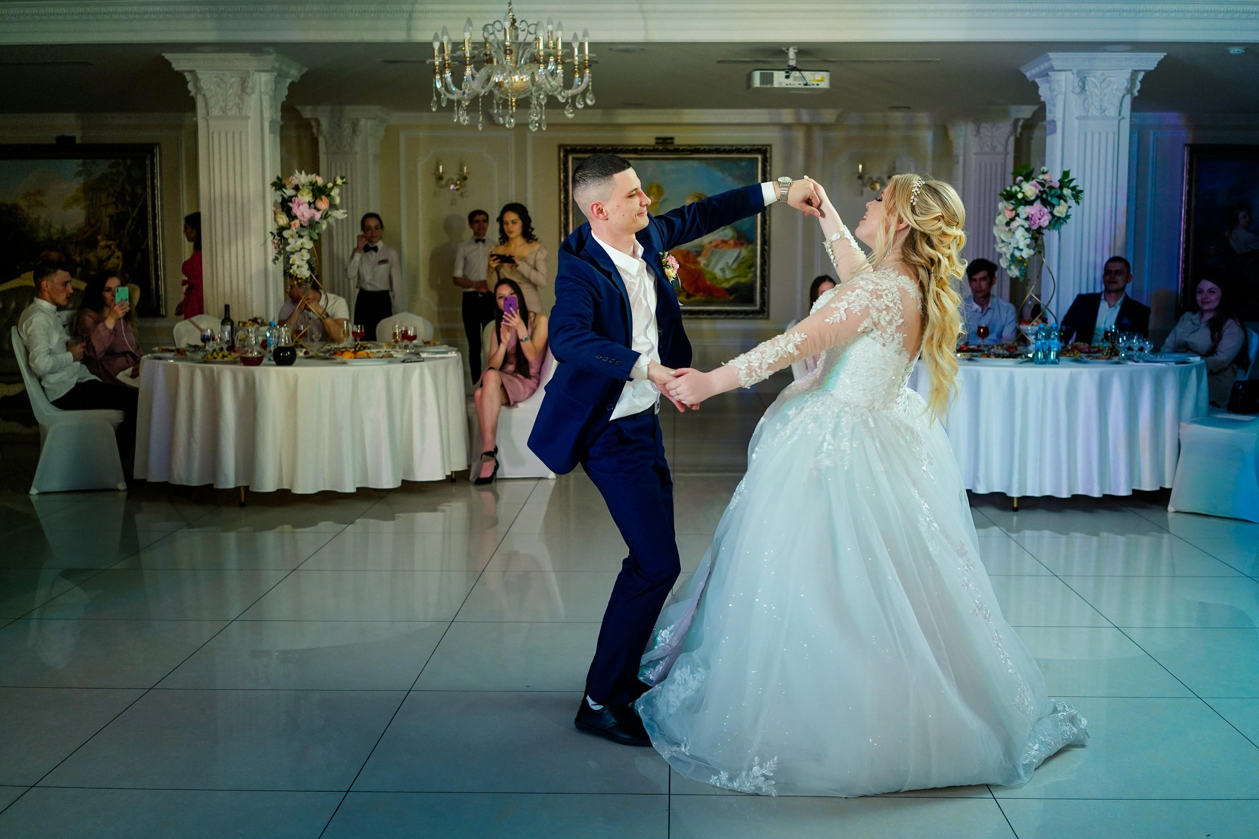 Свадебный день Алексея и Юлии 23.04.2022. Семейный и портретный фотограф в Екатеринбурге Анна Лобанова