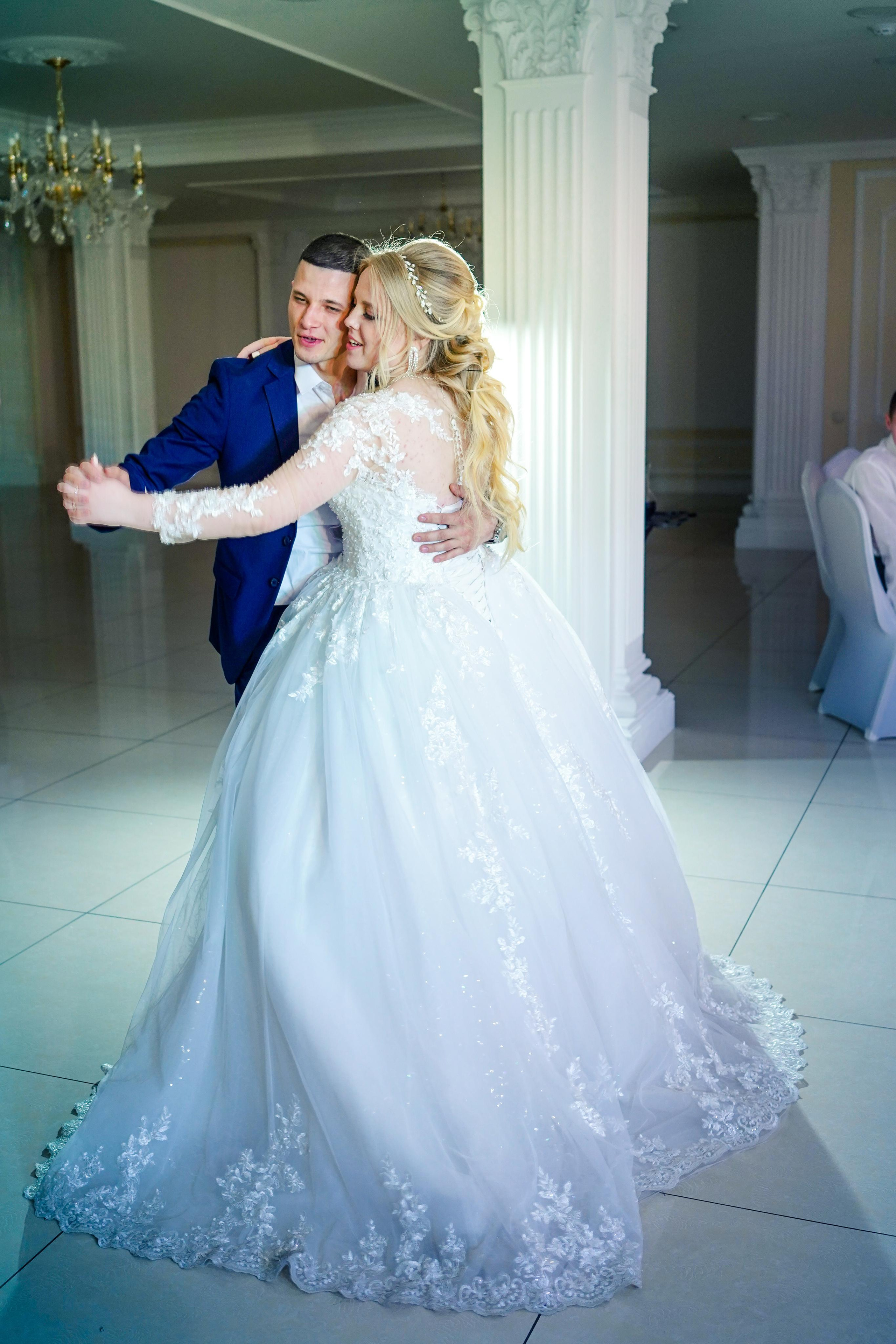 Свадебный день Алексея и Юлии 23.04.2022. Семейный и портретный фотограф в Екатеринбурге Анна Лобанова