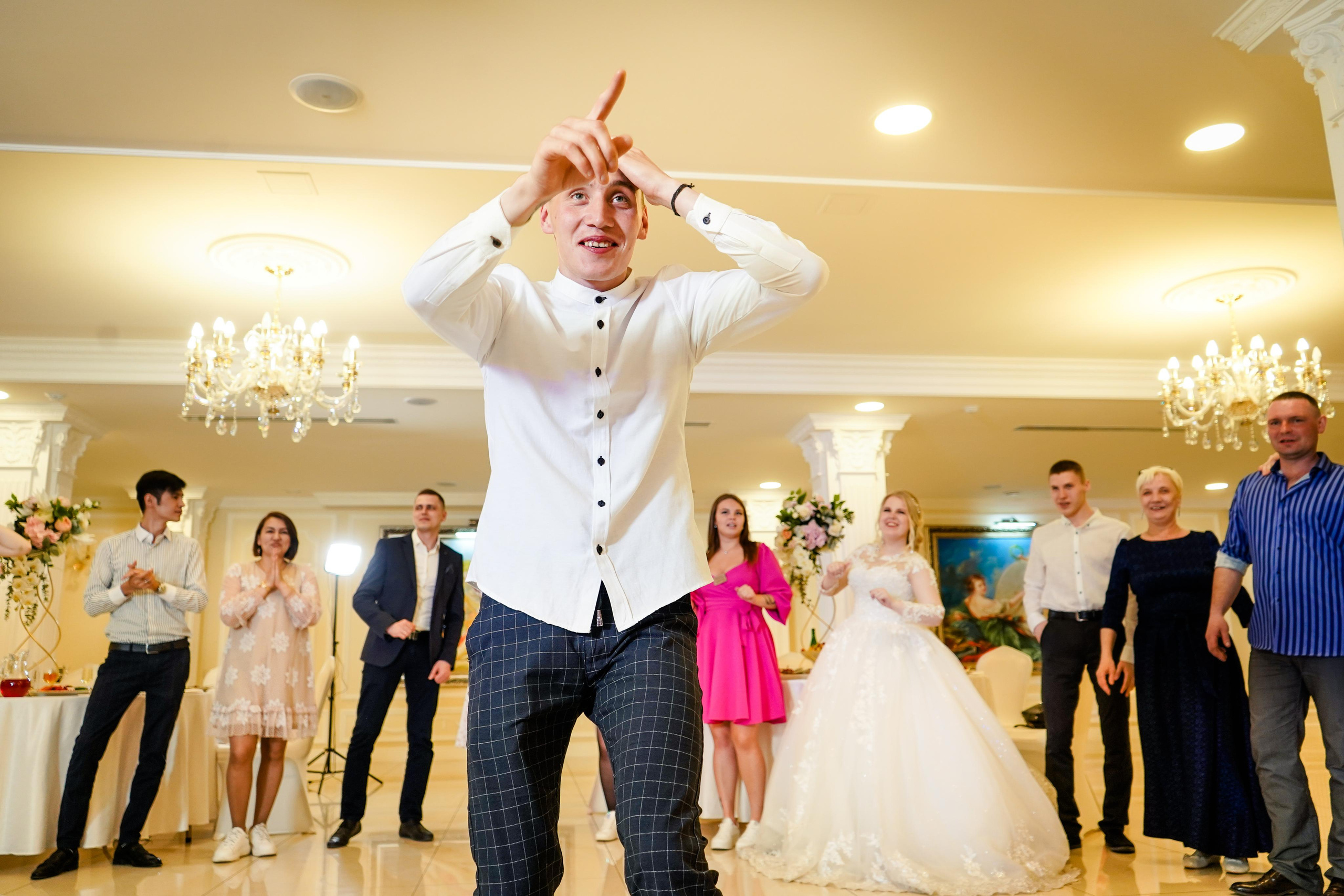 Свадебный день Алексея и Юлии 23.04.2022. Семейный и портретный фотограф в Екатеринбурге Анна Лобанова