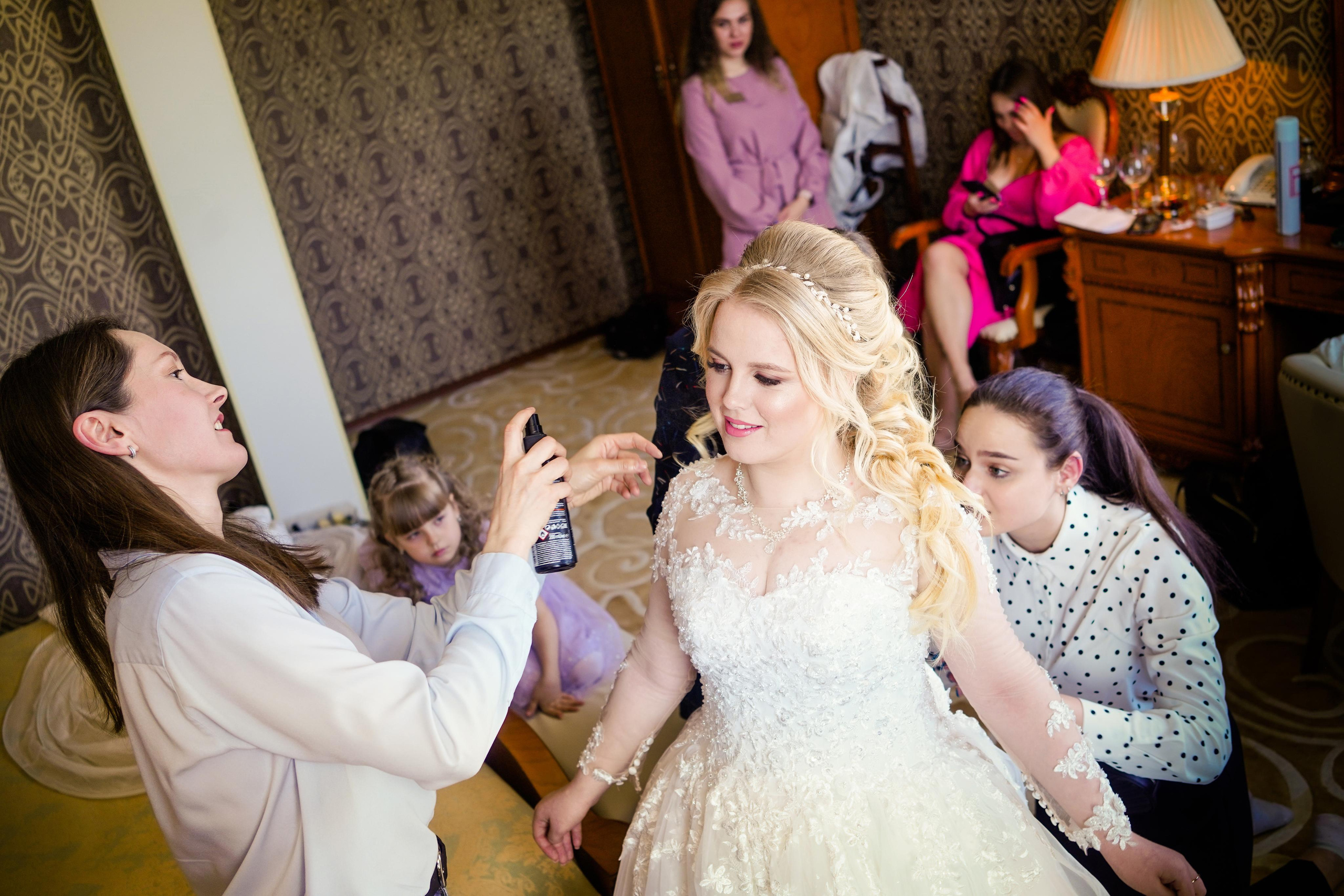 Свадебный день Алексея и Юлии 23.04.2022. Семейный и портретный фотограф в Екатеринбурге Анна Лобанова