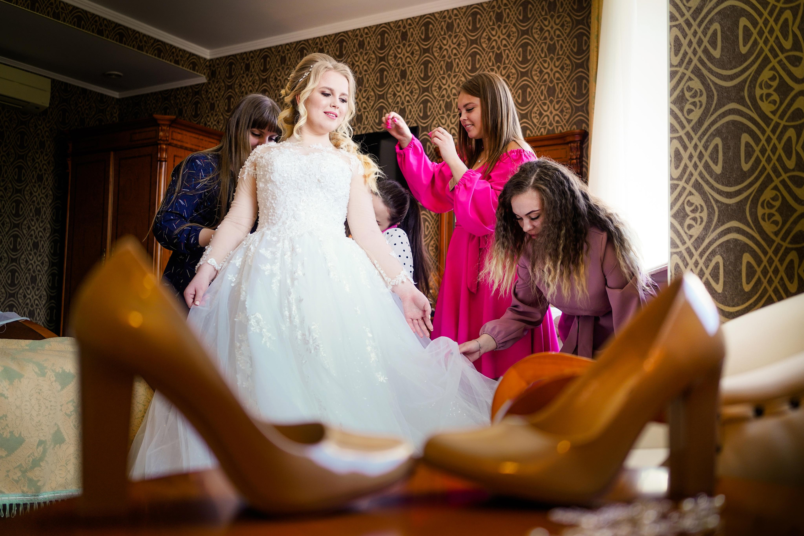 Свадебный день Алексея и Юлии 23.04.2022. Семейный и портретный фотограф в Екатеринбурге Анна Лобанова