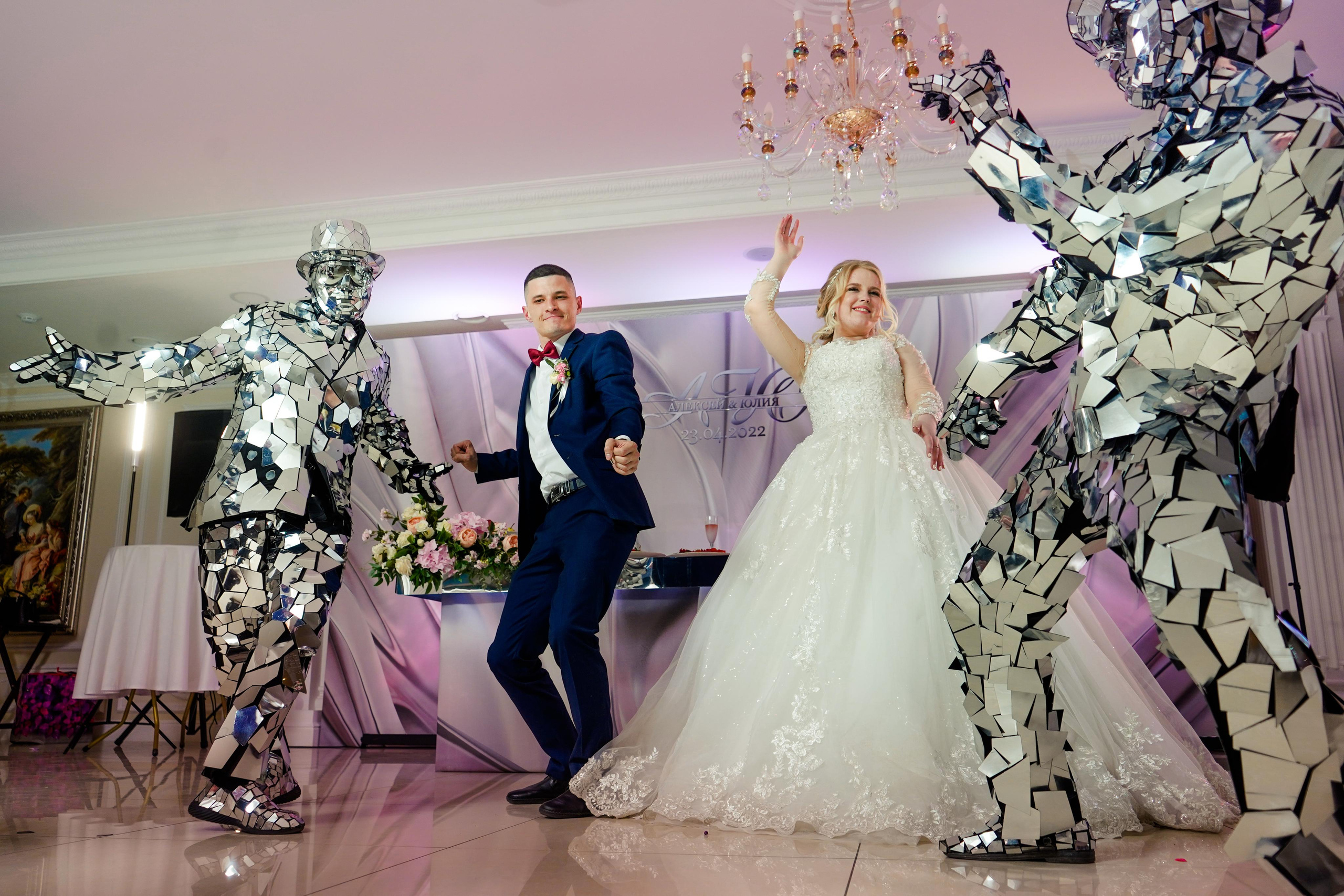 Свадебный день Алексея и Юлии 23.04.2022. Семейный и портретный фотограф в Екатеринбурге Анна Лобанова
