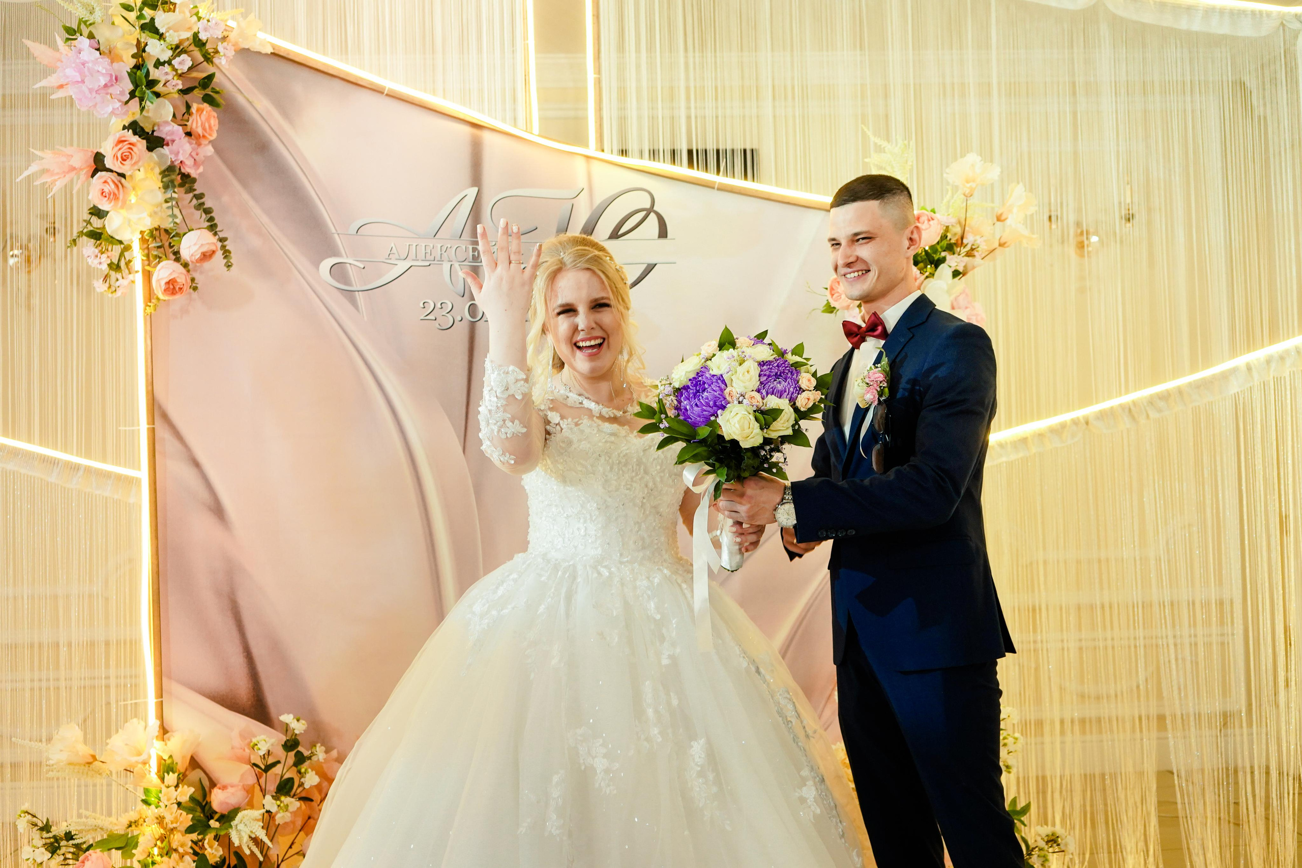 Свадебный день Алексея и Юлии 23.04.2022. Семейный и портретный фотограф в Екатеринбурге Анна Лобанова