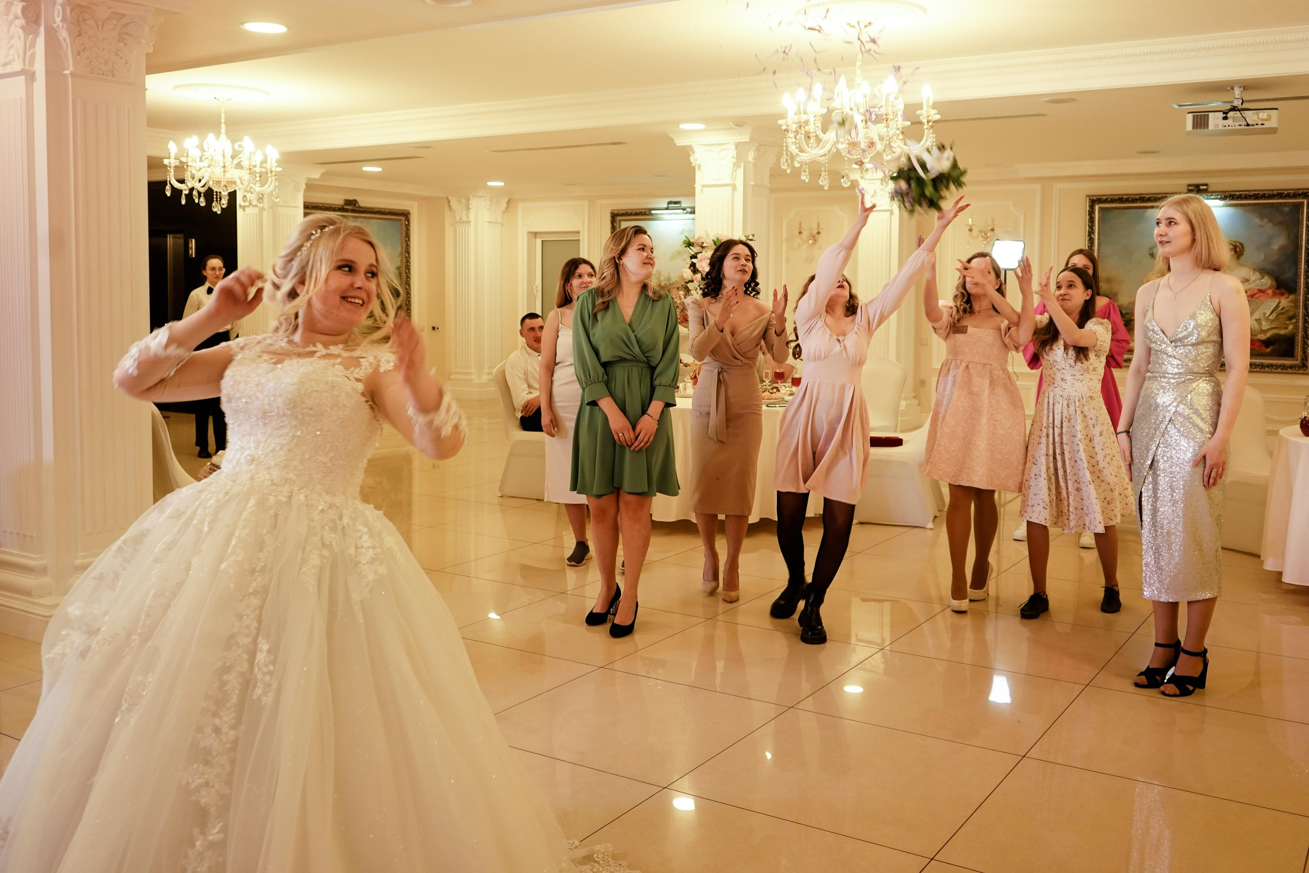 Свадебный день Алексея и Юлии 23.04.2022. Семейный и портретный фотограф в Екатеринбурге Анна Лобанова