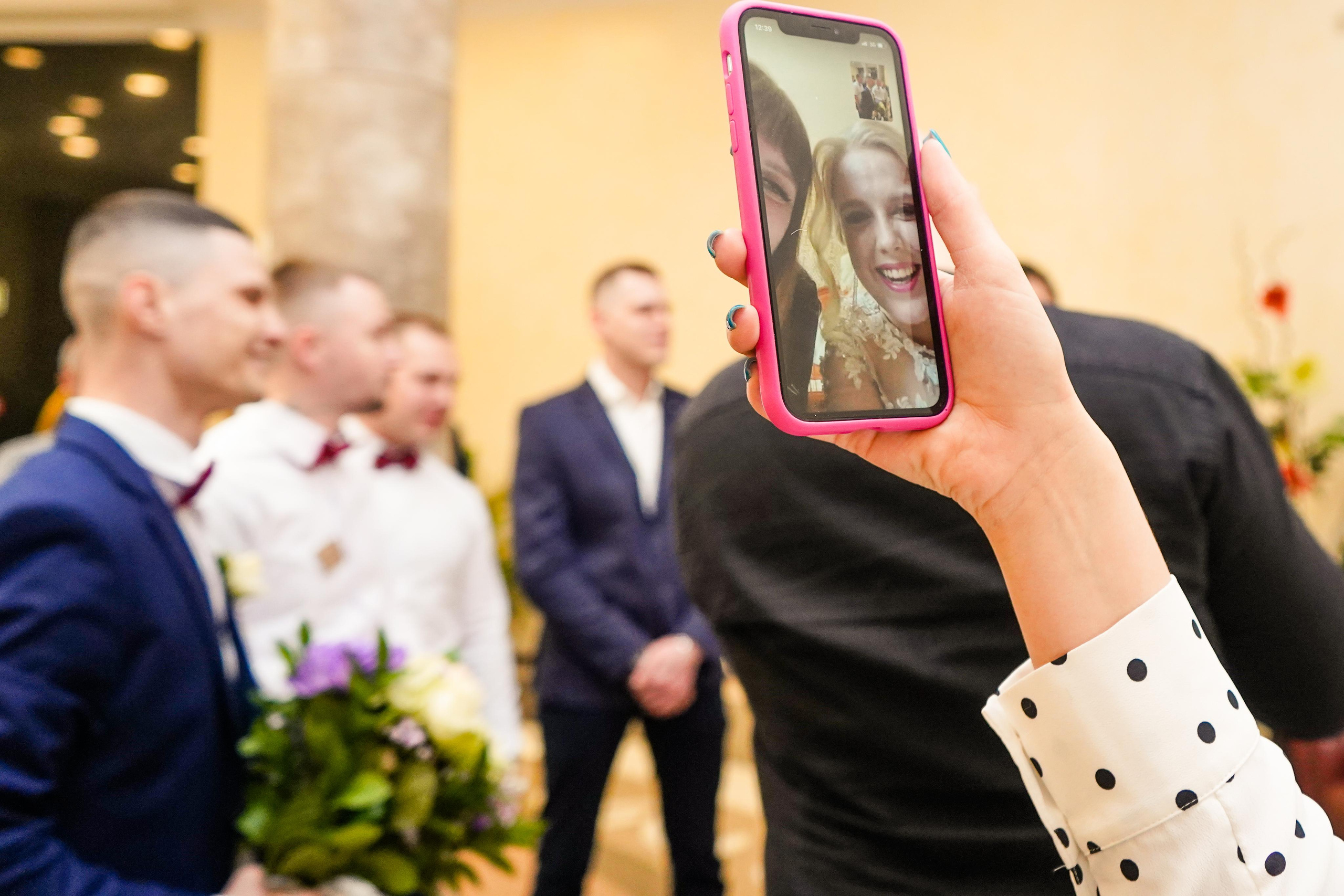 Свадебный день Алексея и Юлии 23.04.2022. Семейный и портретный фотограф в Екатеринбурге Анна Лобанова