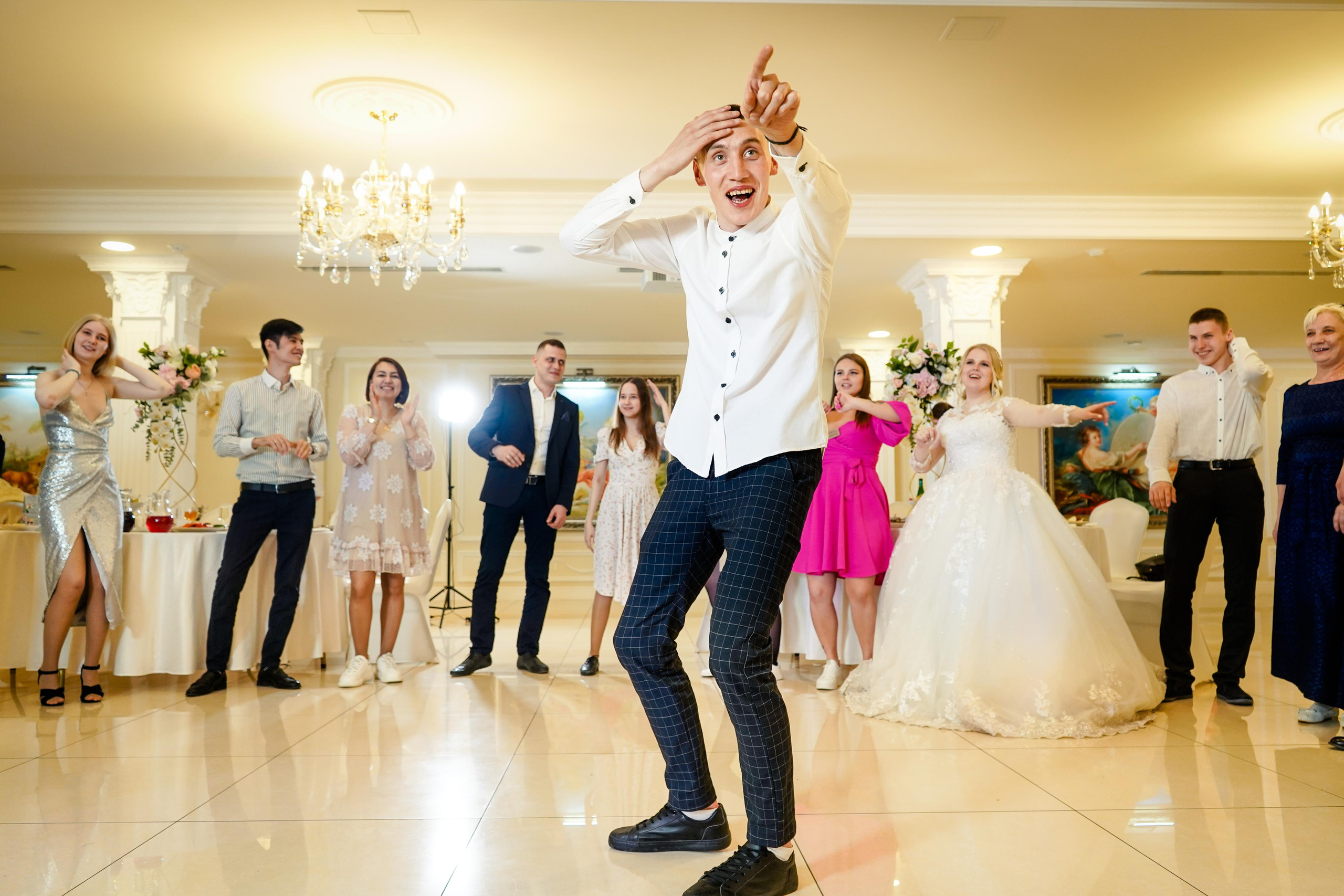 Свадебный день Алексея и Юлии 23.04.2022. Семейный и портретный фотограф в Екатеринбурге Анна Лобанова