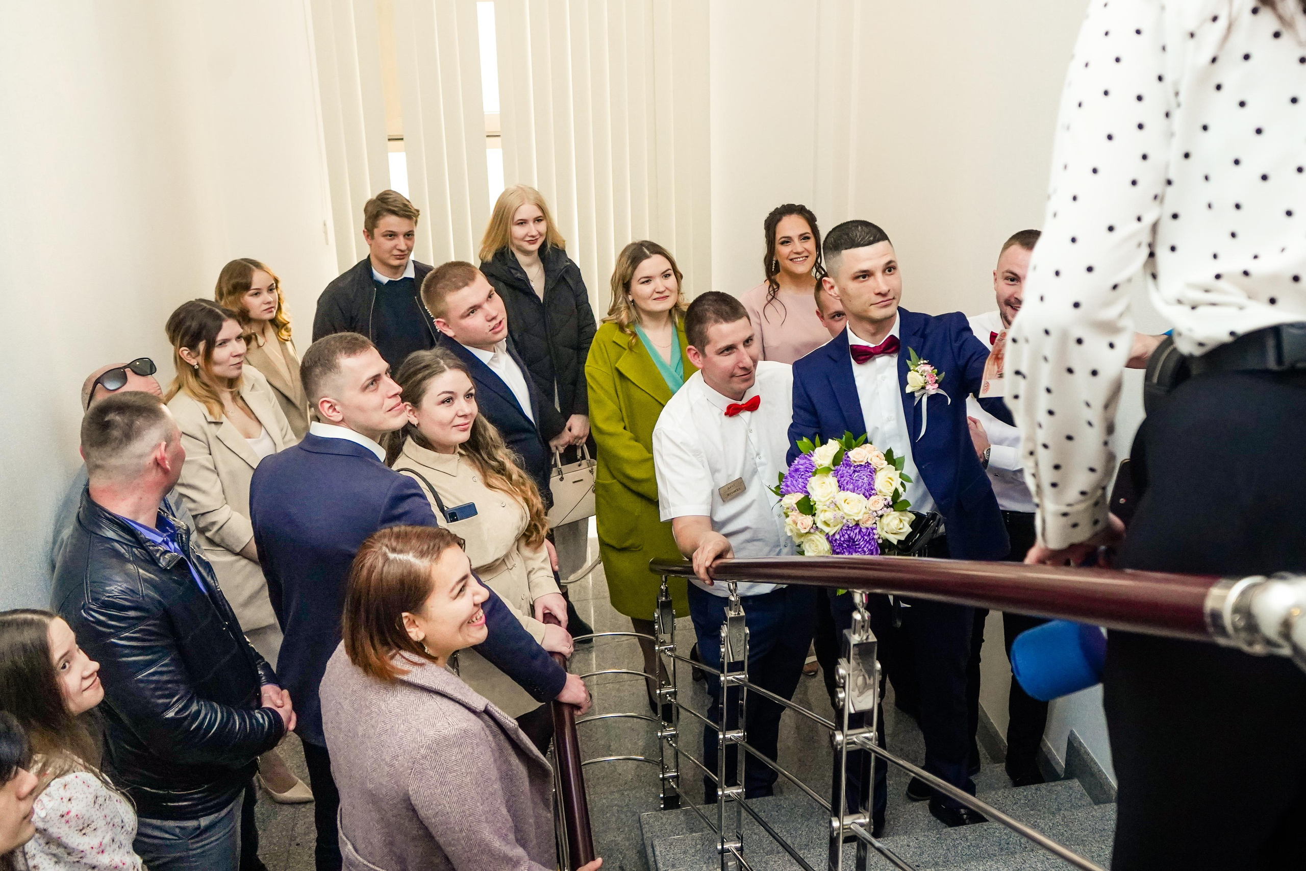 Свадебный день Алексея и Юлии 23.04.2022. Семейный и портретный фотограф в Екатеринбурге Анна Лобанова