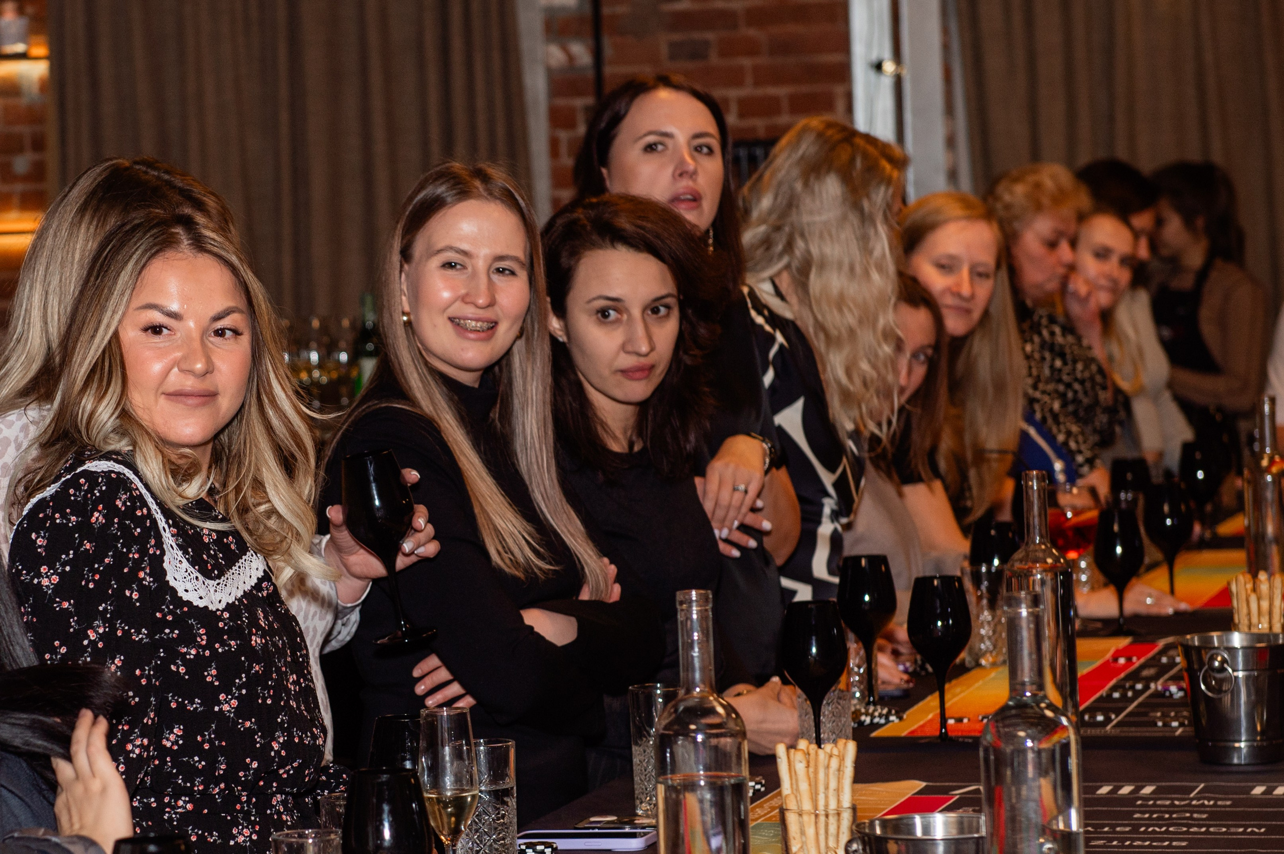 Корпорат Yapay. Профессиональный фотограф в Москве Александра Харламова