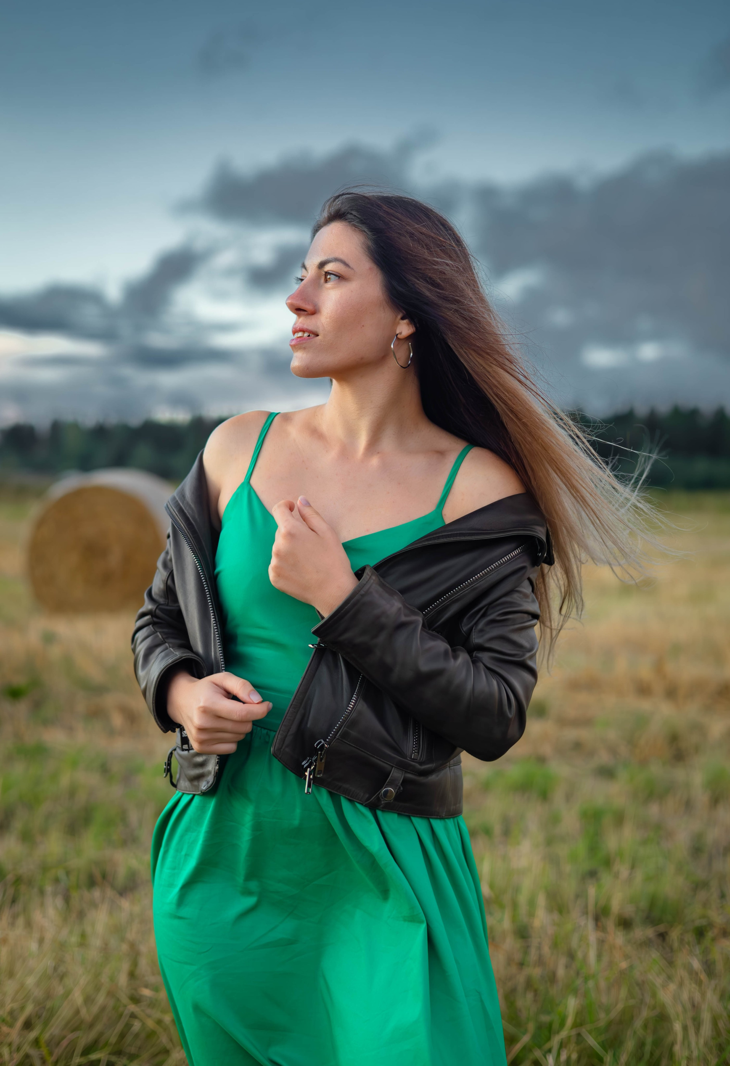 Анастасия. Закат в поле. Портретный фотограф Панферова Регина г. Санкт-Петербург, г. Казань